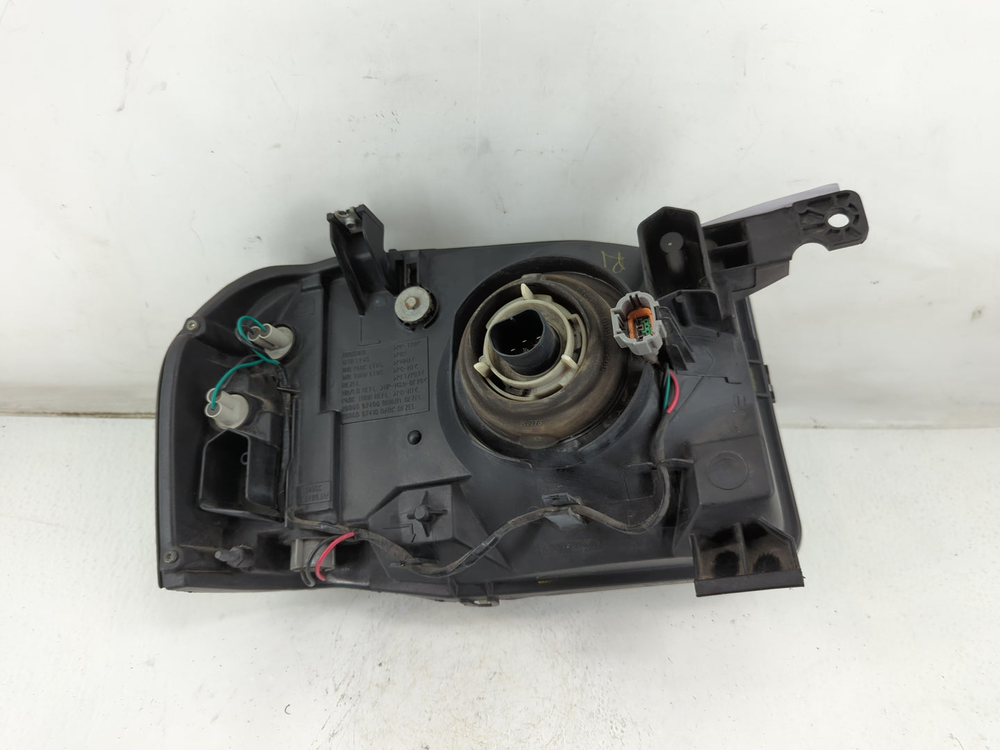 Head Lights 2004 NISSAN FRONTIER - Oemusedautoparts1.com