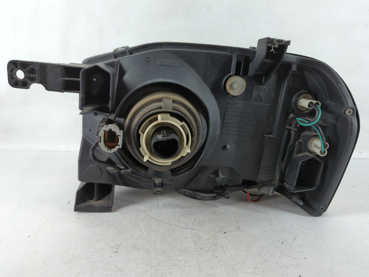Head Lights 2004 NISSAN FRONTIER - Oemusedautoparts1.com