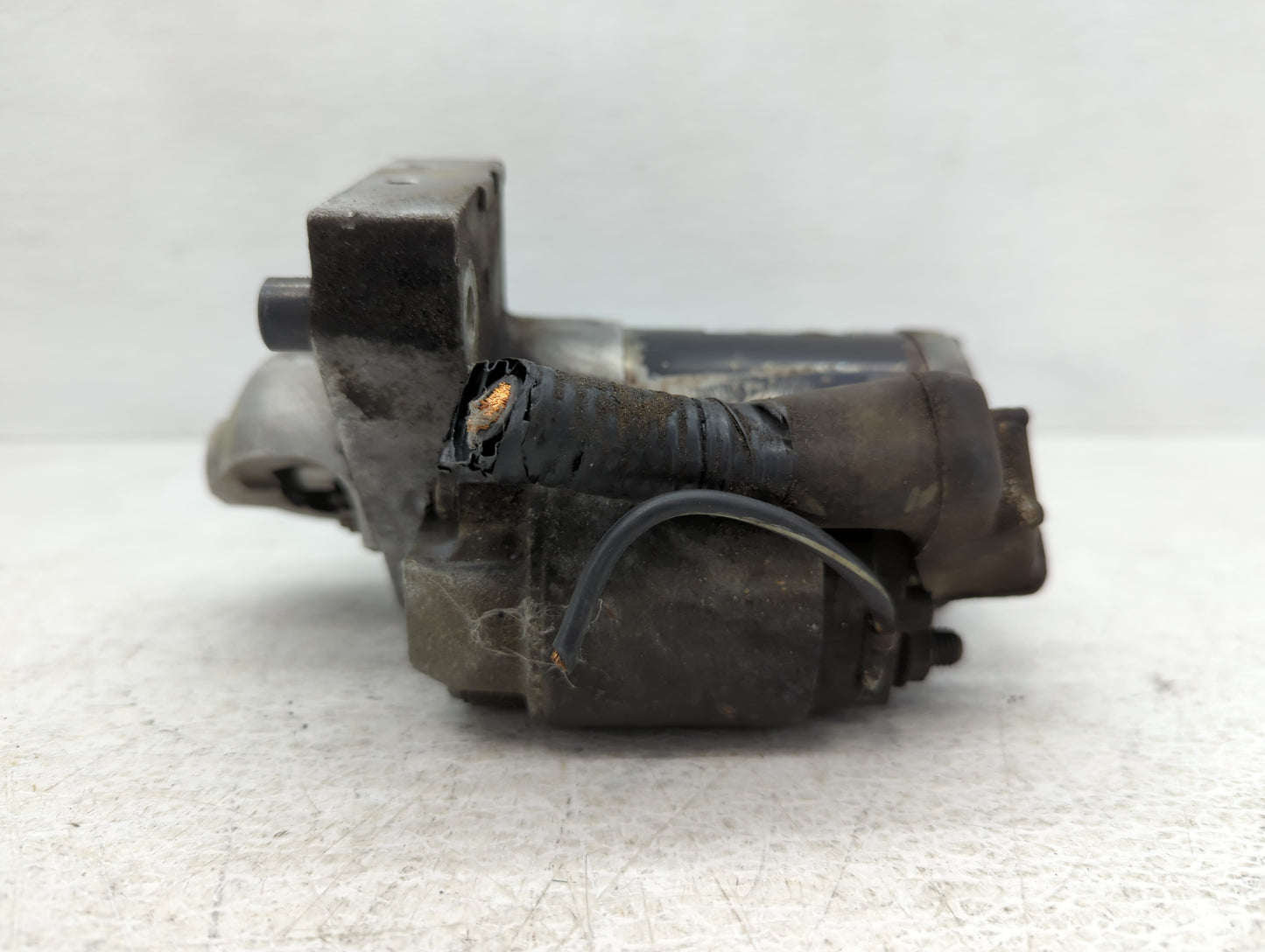 2004-2006 Nissan Maxima Car Starter Motor Solenoid OEM P/N:23300 3Y000 Fits Fits 2004 2005 2006 2007 2008 2009 OEM Used Auto