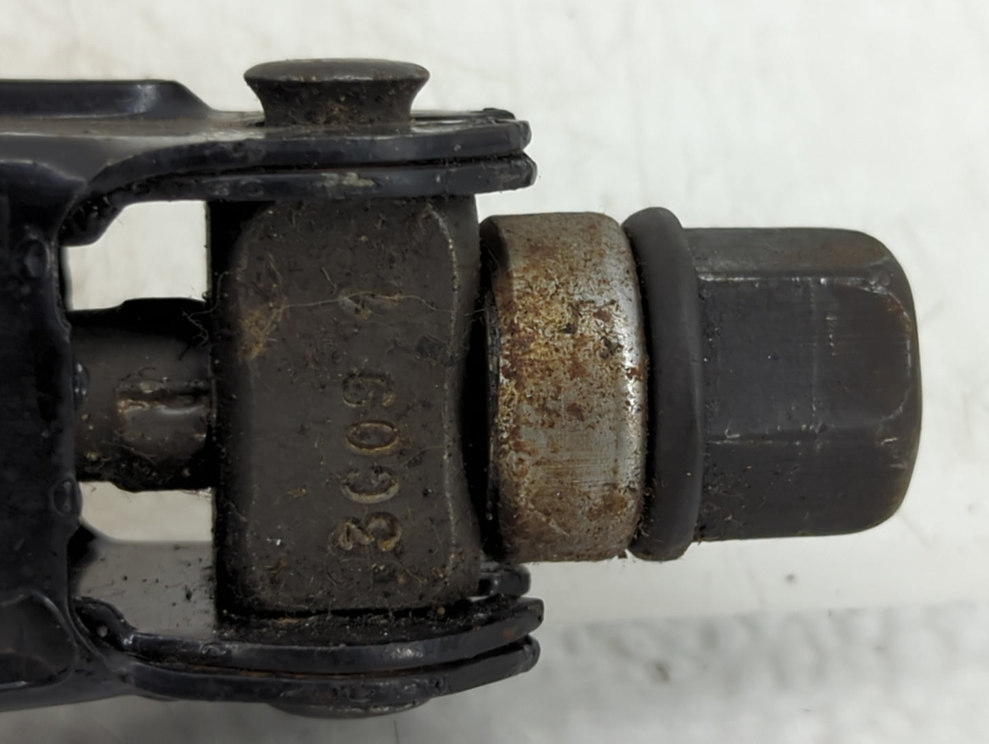 2004 Nissan Maxima Spare Scissor Car Jack - Oemusedautoparts1.com