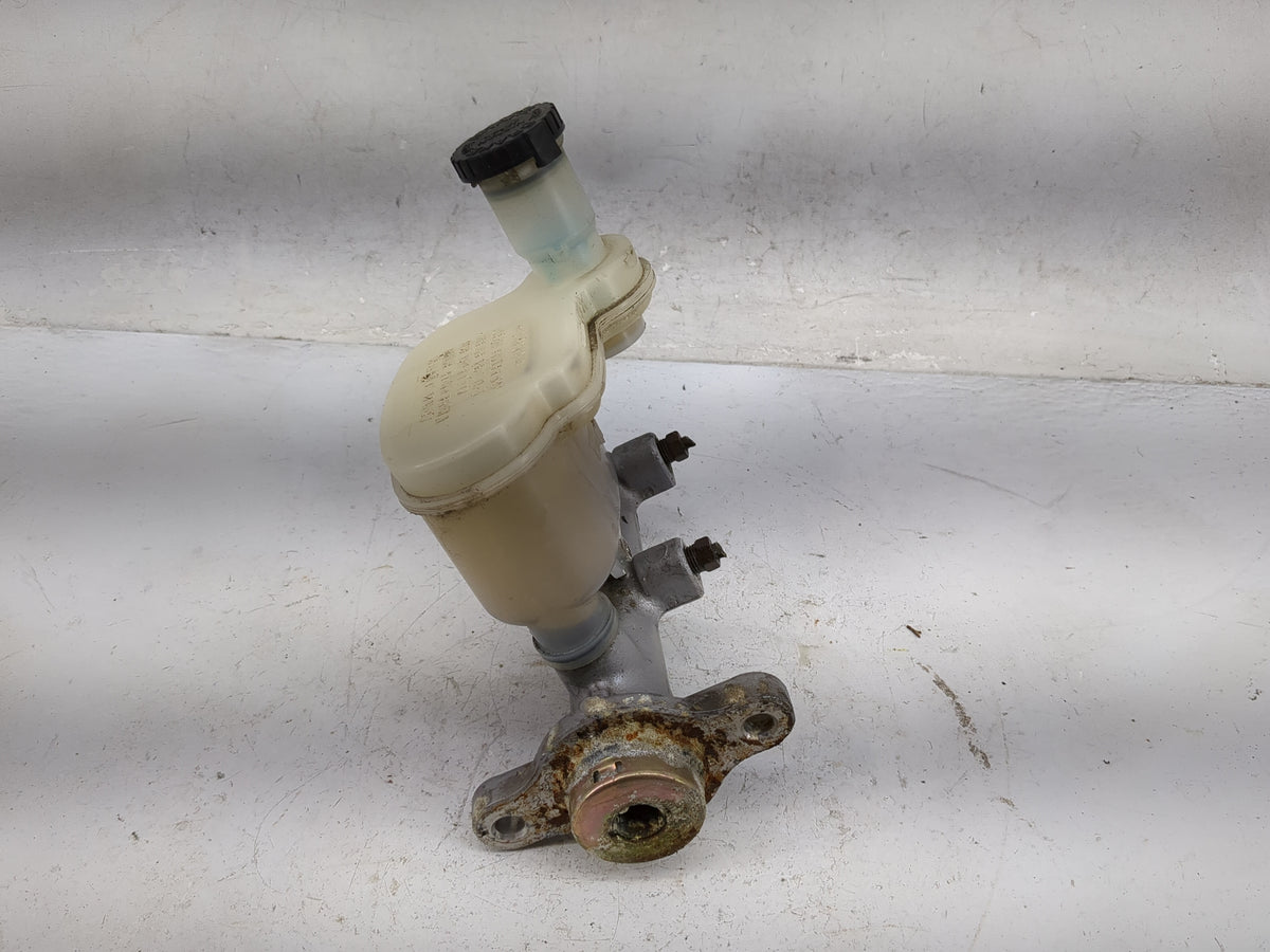 2004-2008 Nissan Maxima Brake Master Cylinder 1122440 - Oemusedautoparts1.com