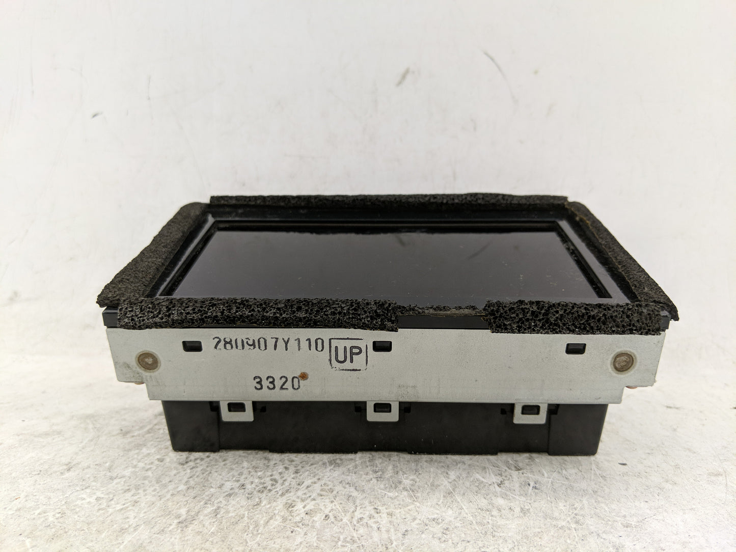 2004-2005 Nissan Maxima Information Display Screen - Oemusedautoparts1.com