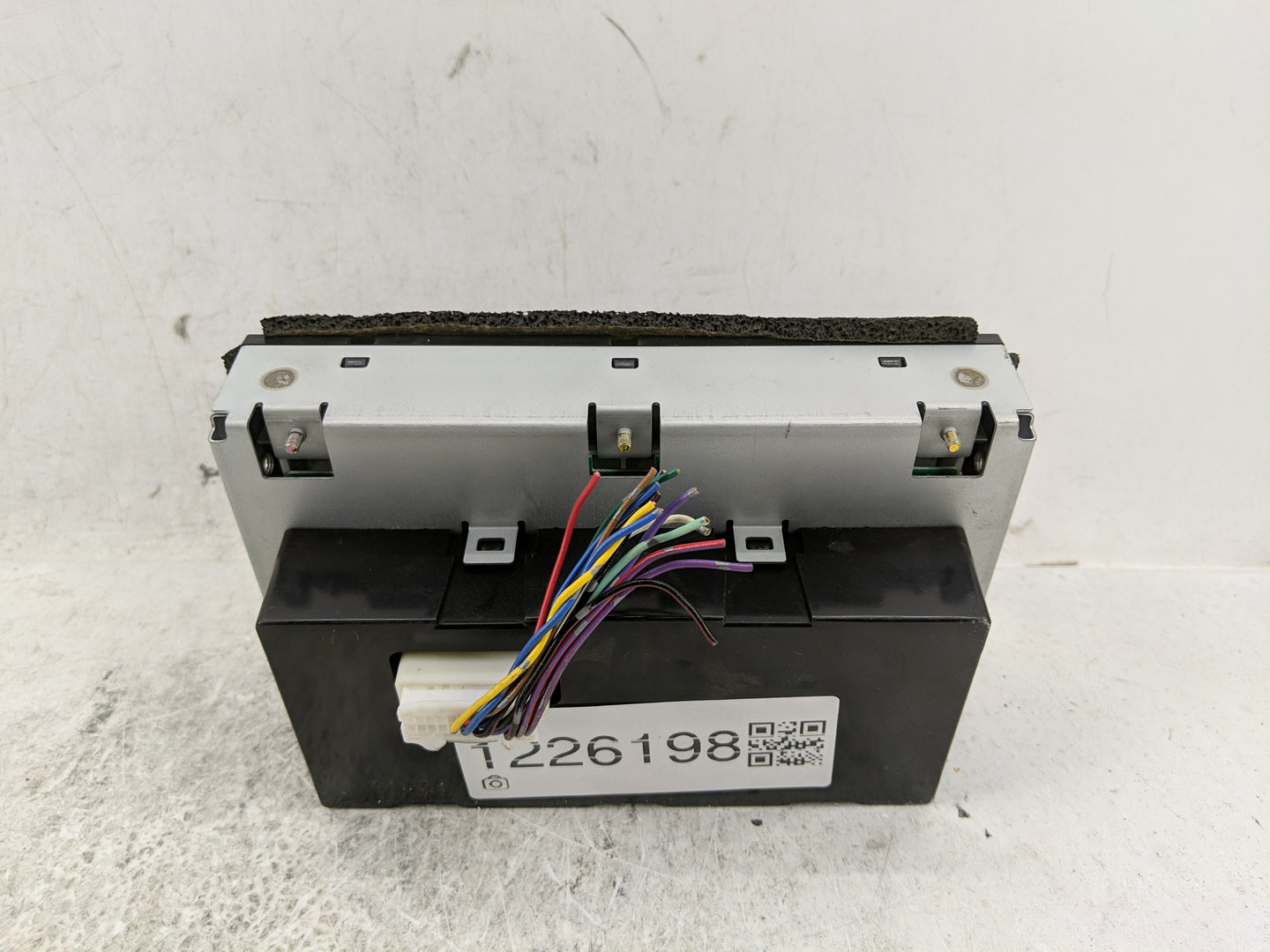 2004-2005 Nissan Maxima Information Display Screen - Oemusedautoparts1.com