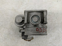 2002-2006 Nissan Maxima Throttle Body Fits Fits 2002 2003 2004 2005 2006 OEM Used Auto Parts - Oemusedautoparts1.com