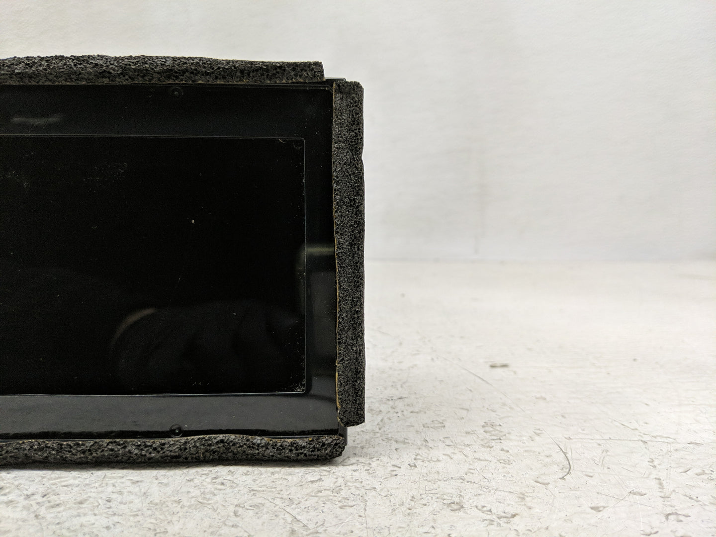 2004-2005 Nissan Maxima Information Display Screen - Oemusedautoparts1.com