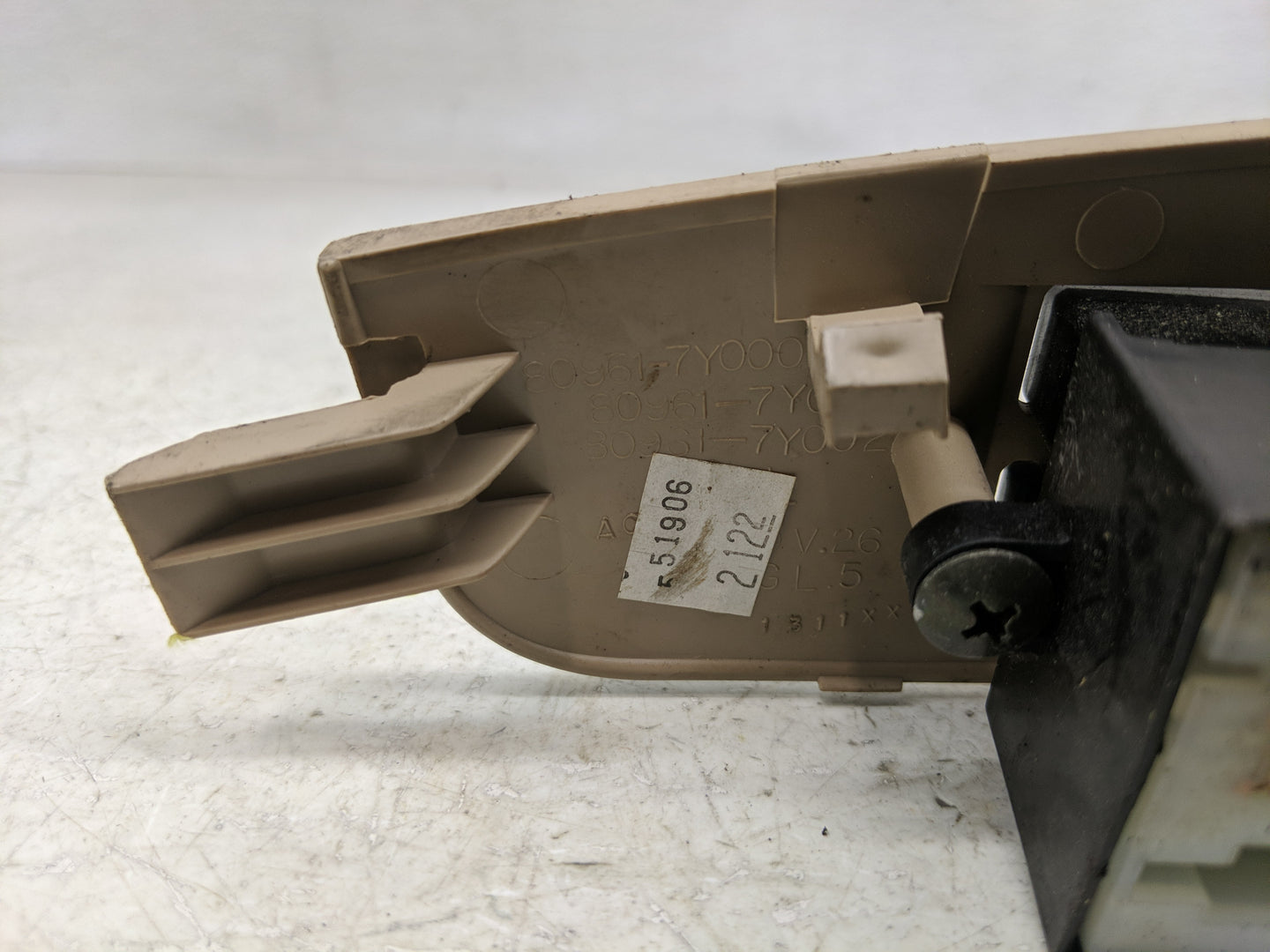 2004-2008 Nissan Maxima Master Power Window Switch Replacement Driver Side Left P/N:80961-7Y002 80961-7Y001 Fits OEM Used Au