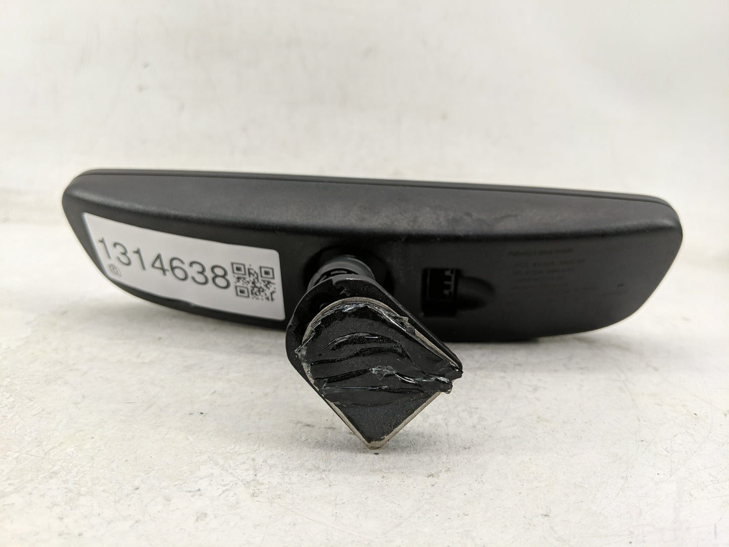 2004 Nissan Maxima Interior Rear View Mirror Replacement OEM P/N:E11015633 Fits OEM Used Auto Parts - Oemusedautoparts1.com