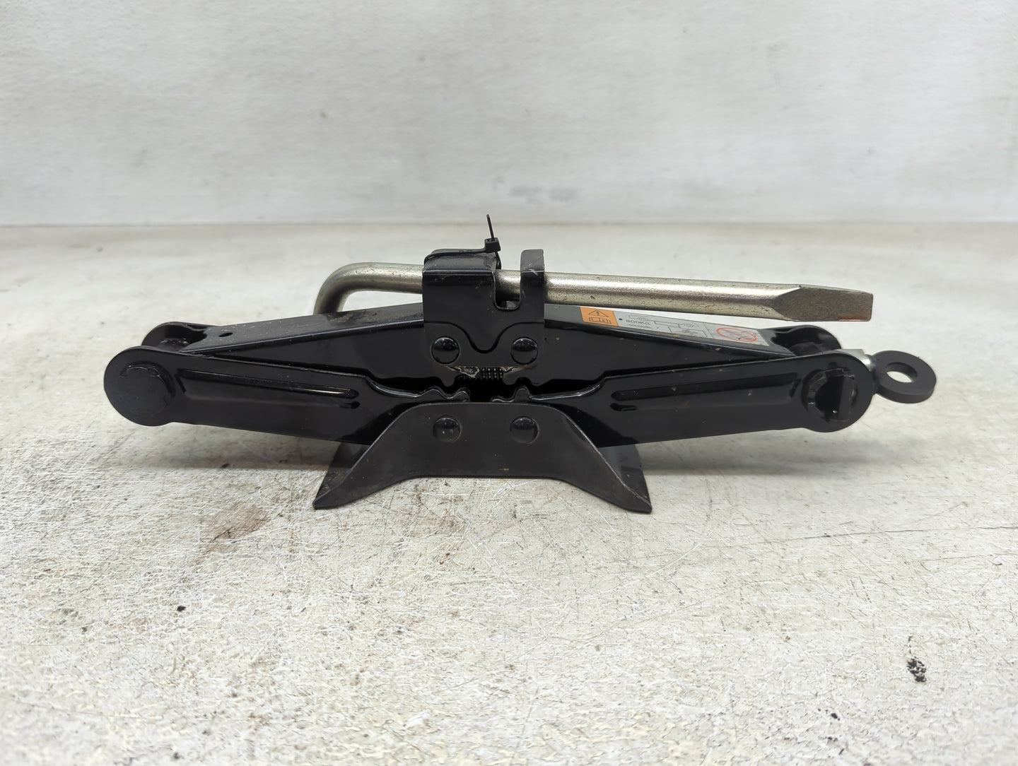 2004 Nissan Maxima Spare Scissor Car Jack - Oemusedautoparts1.com