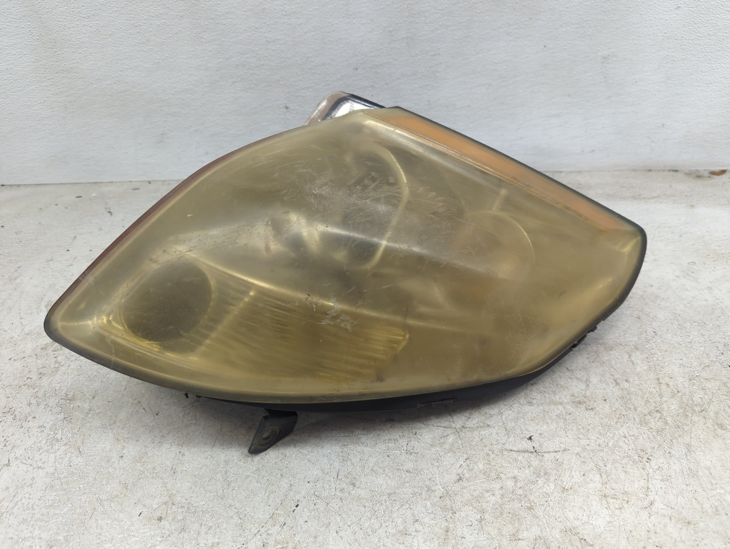 2004 Nissan Maxima Passenger Right Oem Head Light Headlight Lamp - Oemusedautoparts1.com