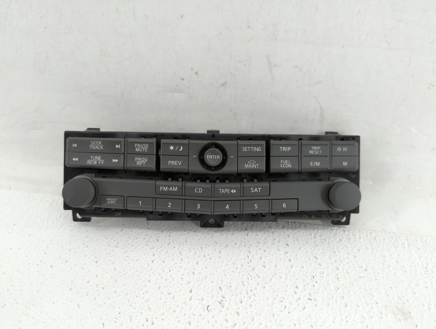 2004-2005 Nissan Maxima Am Fm Cd Player Radio Receiver - Oemusedautoparts1.com