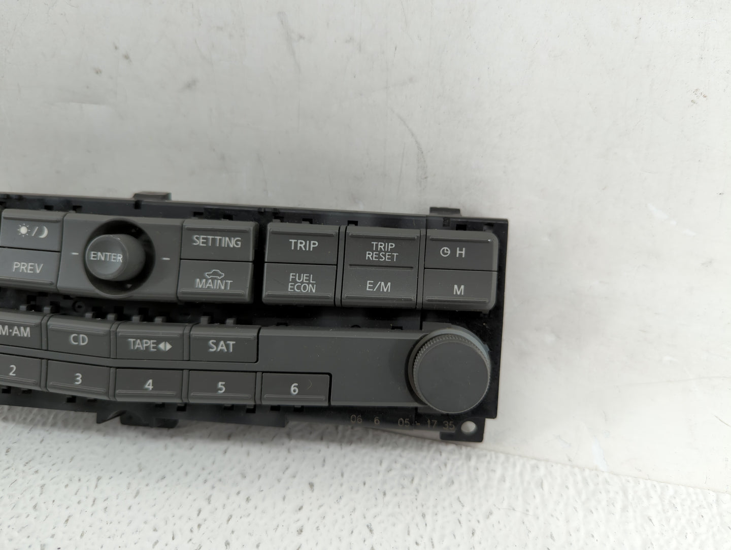 2004-2005 Nissan Maxima Am Fm Cd Player Radio Receiver - Oemusedautoparts1.com