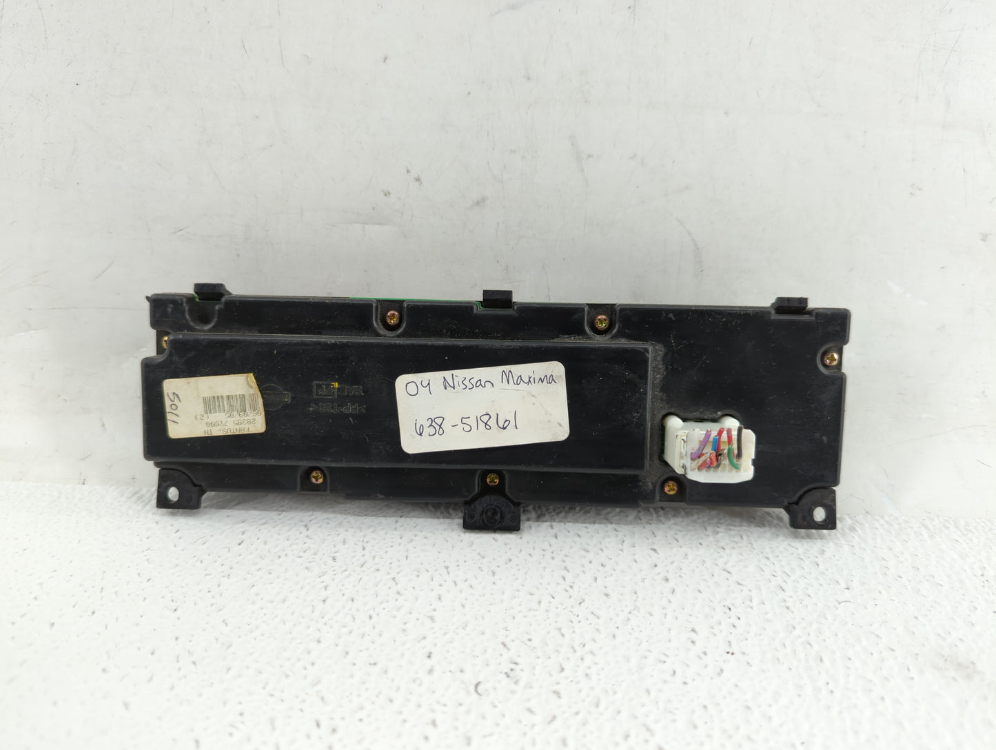 2004-2005 Nissan Maxima Am Fm Cd Player Radio Receiver - Oemusedautoparts1.com