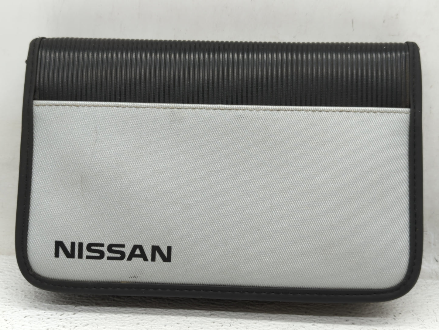 2004 Nissan Maxima Owners Manual Book Guide OEM Used Auto Parts - Oemusedautoparts1.com
