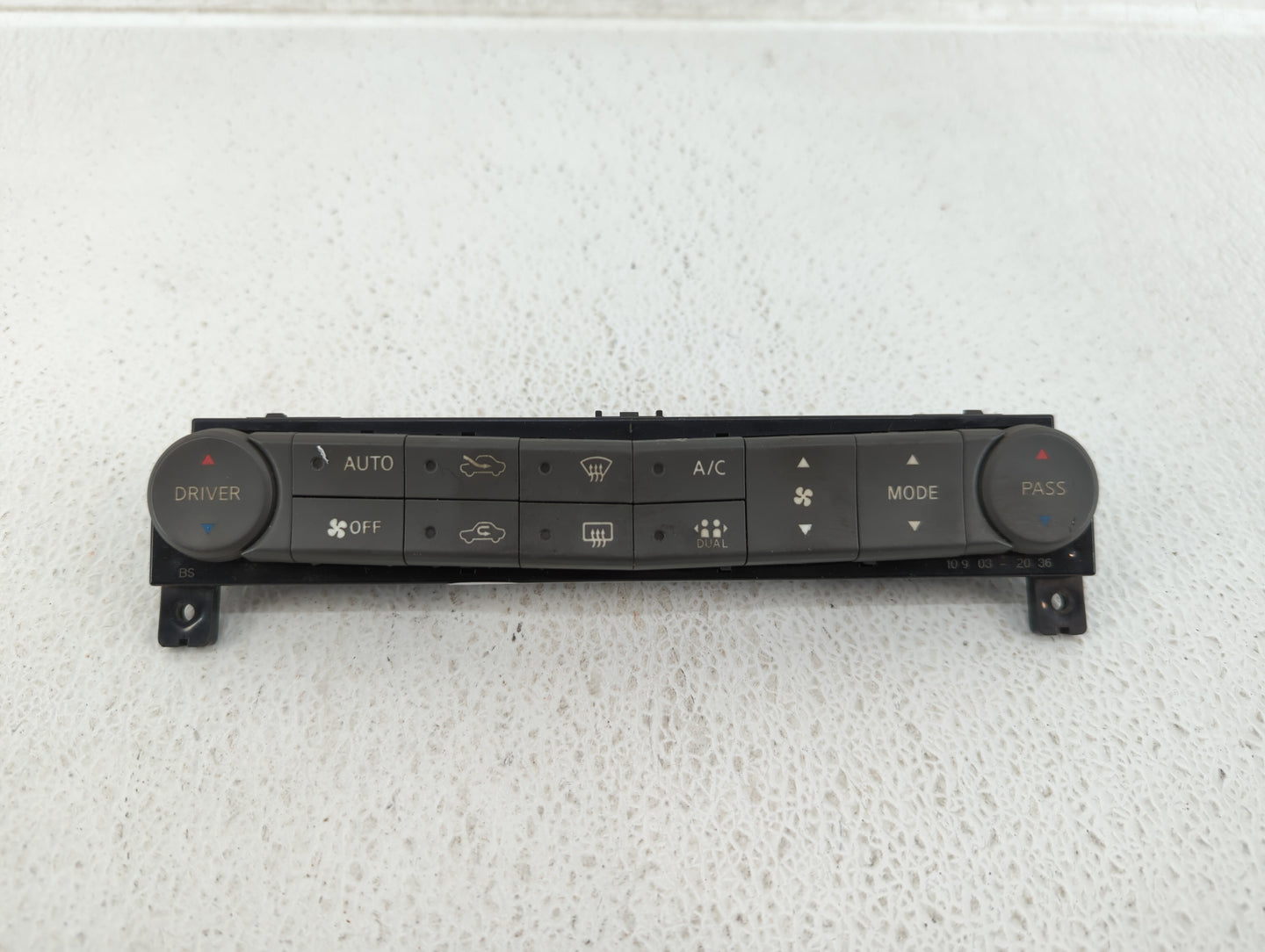 2004-2006 Nissan Maxima Climate Control Module Temperature AC/Heater Replacement P/N:27500 7Y010 27500 7Y000 Fits OEM Used A