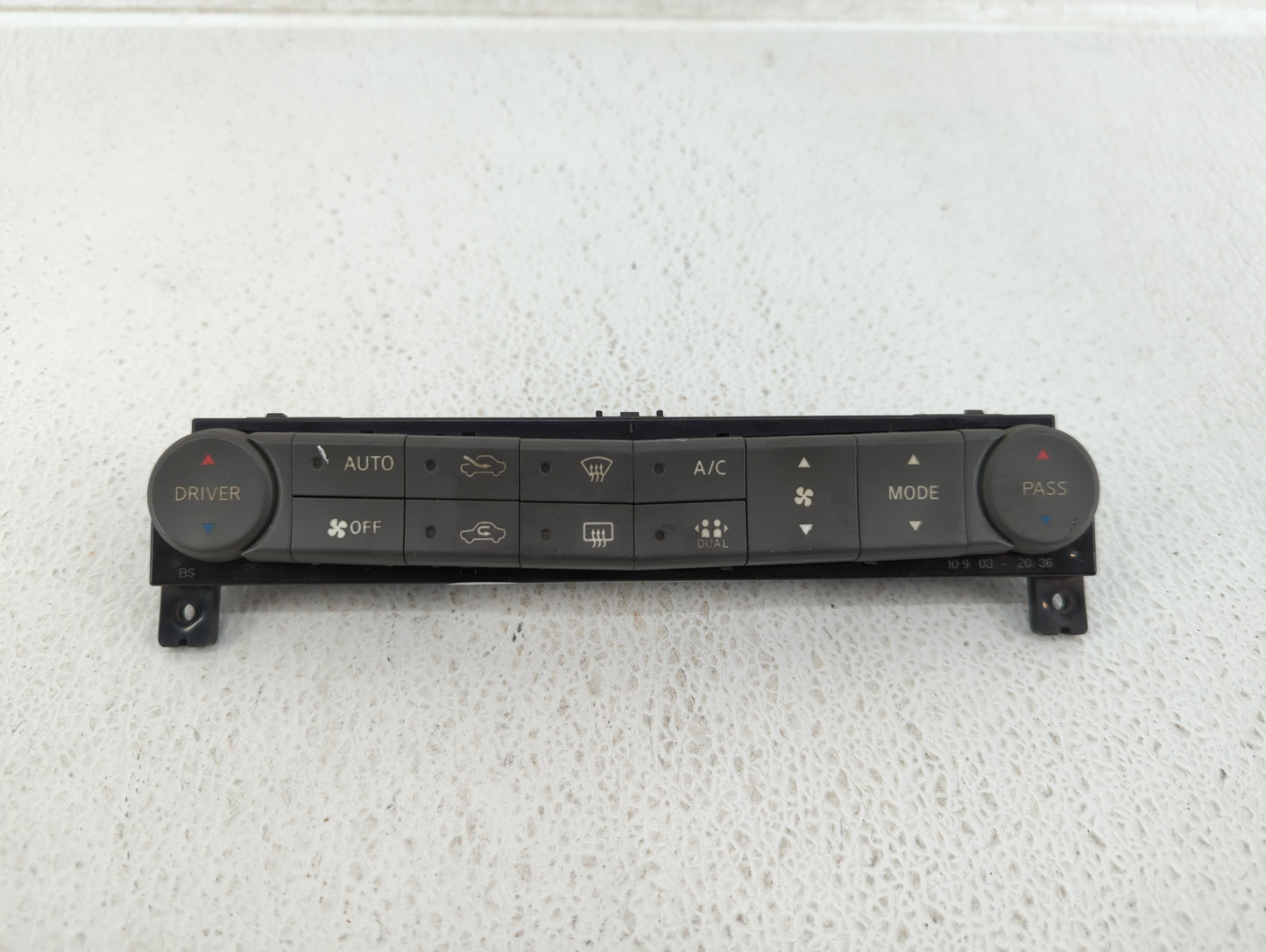 2004-2006 Nissan Maxima Climate Control Module Temperature AC/Heater Replacement P/N:27500 7Y010 27500 7Y000 Fits OEM Used A