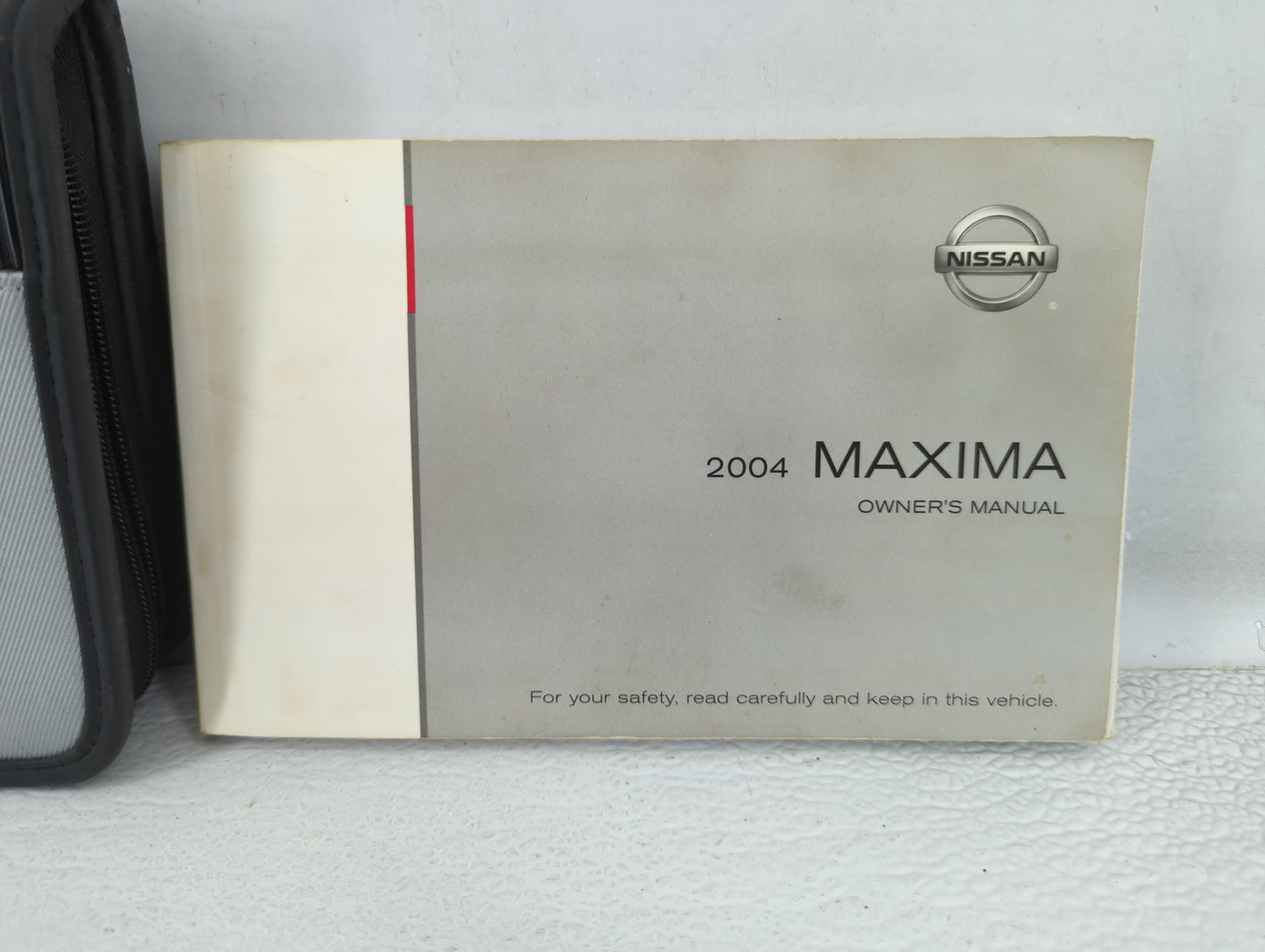 2004 Nissan Maxima Owners Manual Book Guide P/N:0M4E-0A34U1 OEM Used Auto Parts - Oemusedautoparts1.com