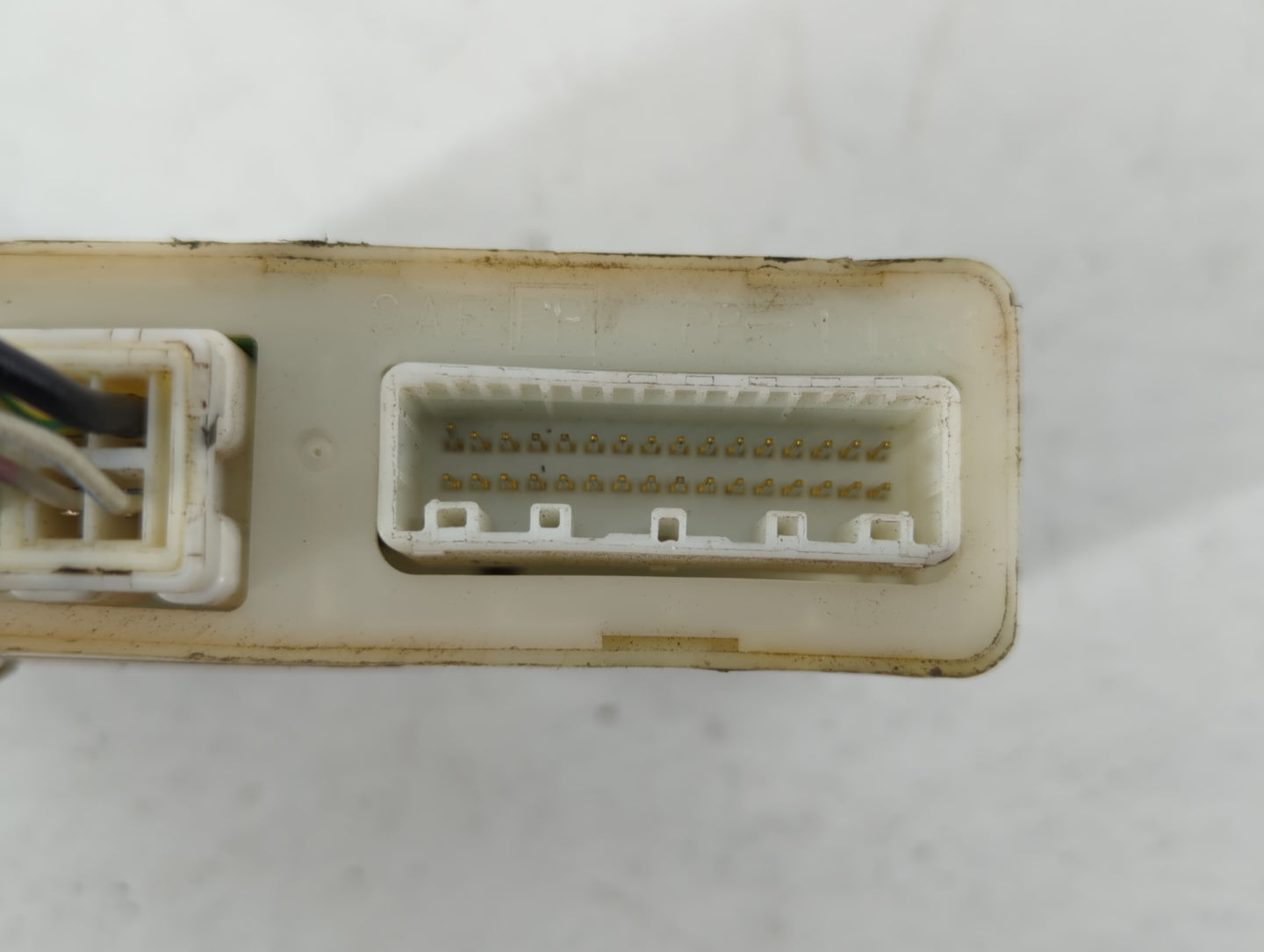 2004-2004 Nissan Maxima Chassis Control Module Ccm Bcm Body Control - Oemusedautoparts1.com