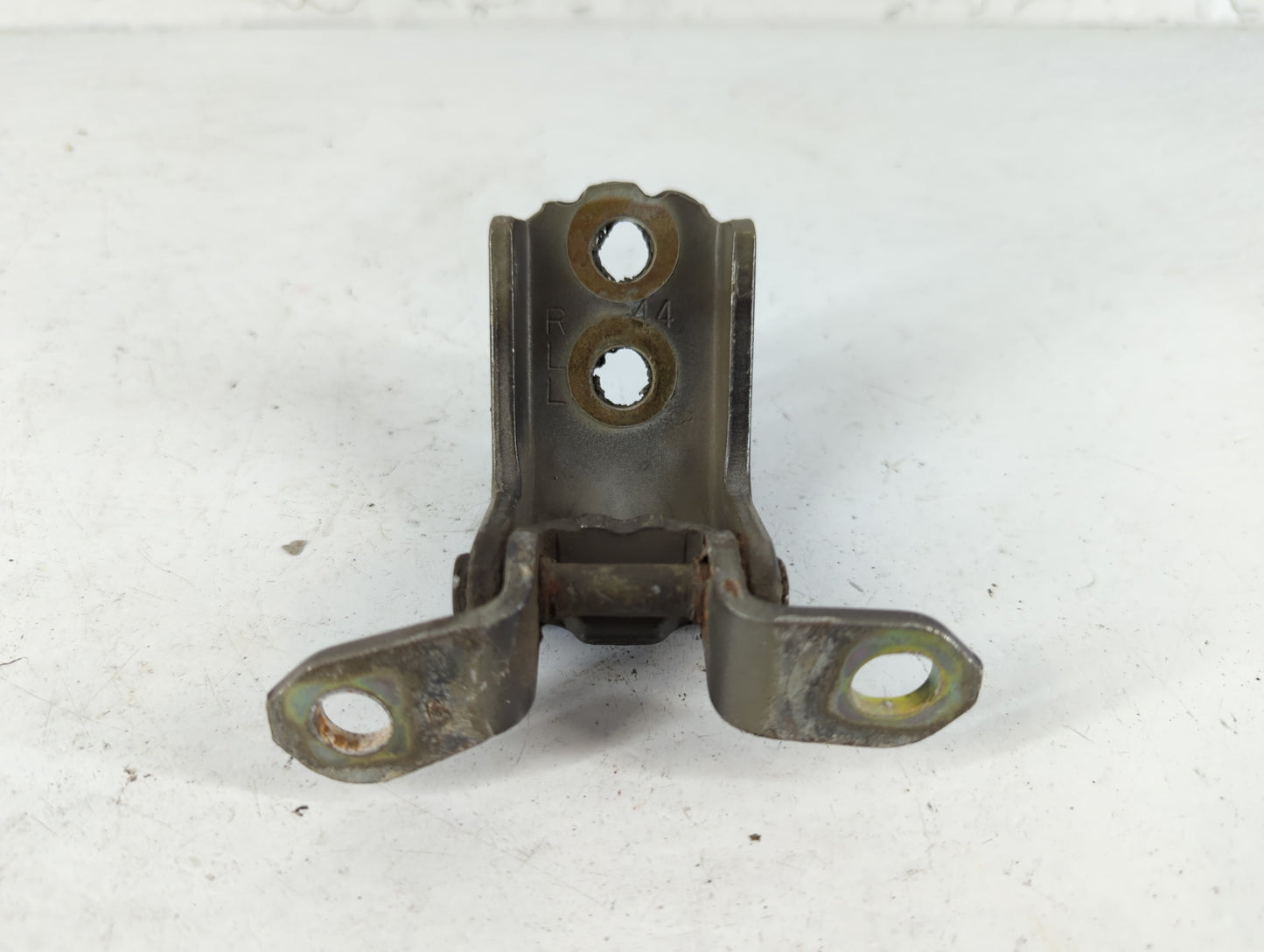 2004 Nissan Maxima Driver Left Hood Hinge - Oemusedautoparts1.com