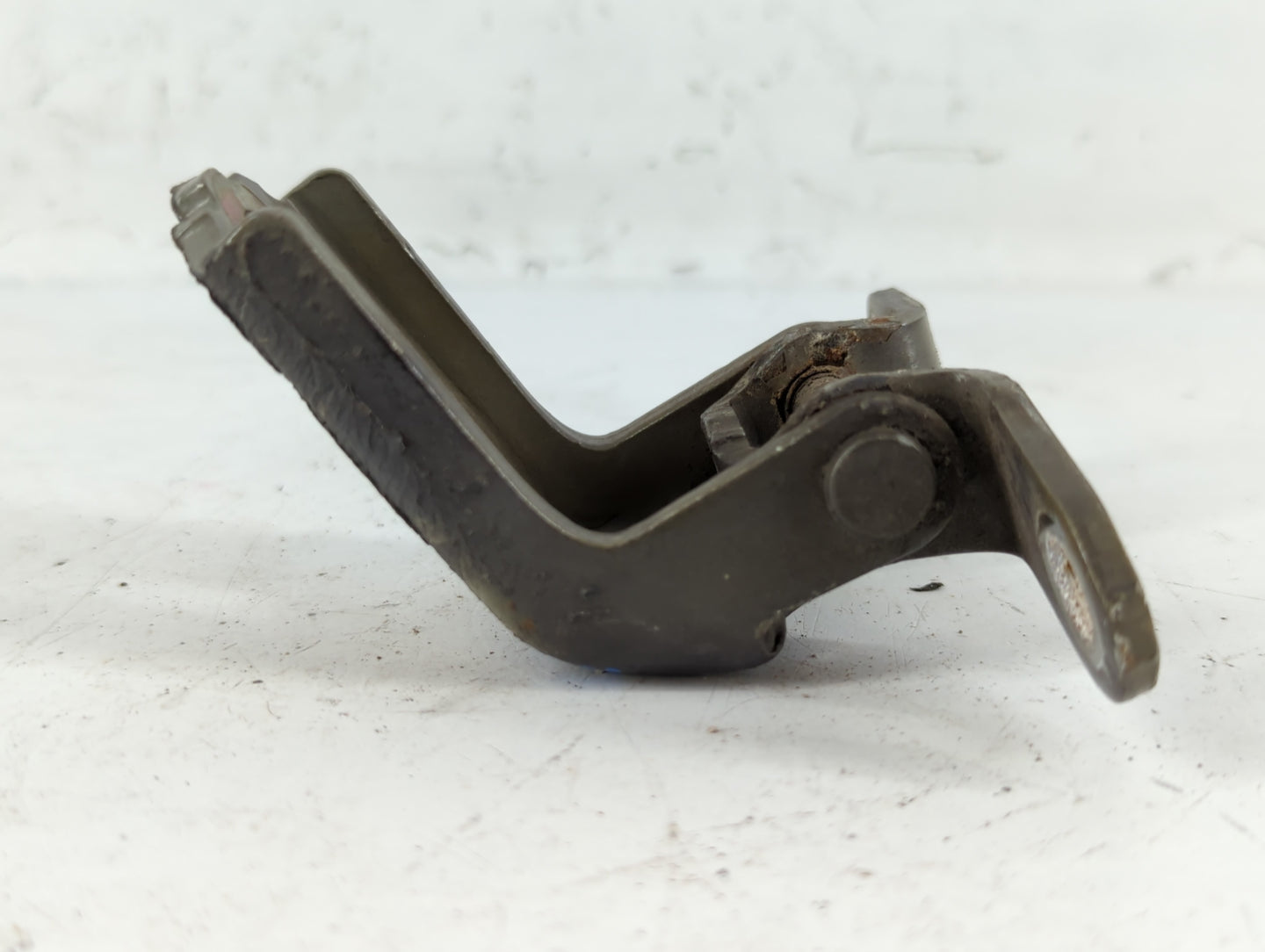 2004 Nissan Maxima Driver Left Hood Hinge - Oemusedautoparts1.com