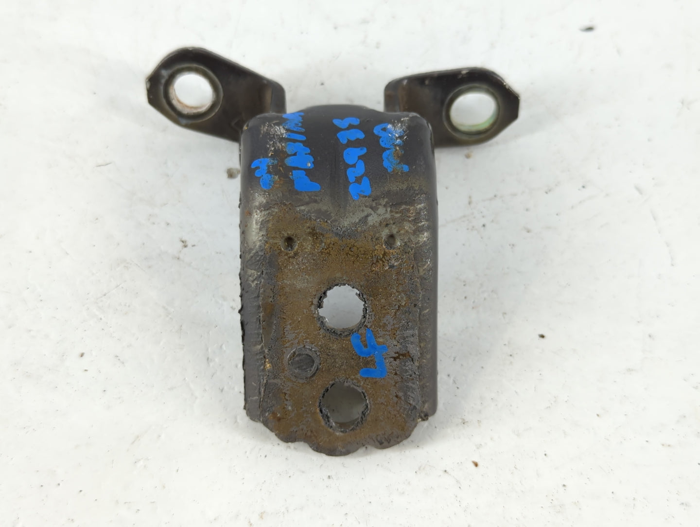 2004 Nissan Maxima Driver Left Hood Hinge - Oemusedautoparts1.com