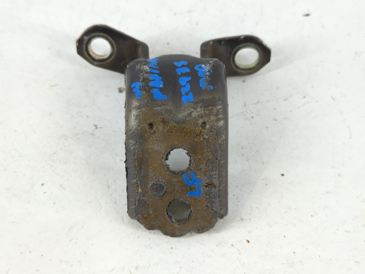 2004 Nissan Maxima Driver Left Hood Hinge - Oemusedautoparts1.com