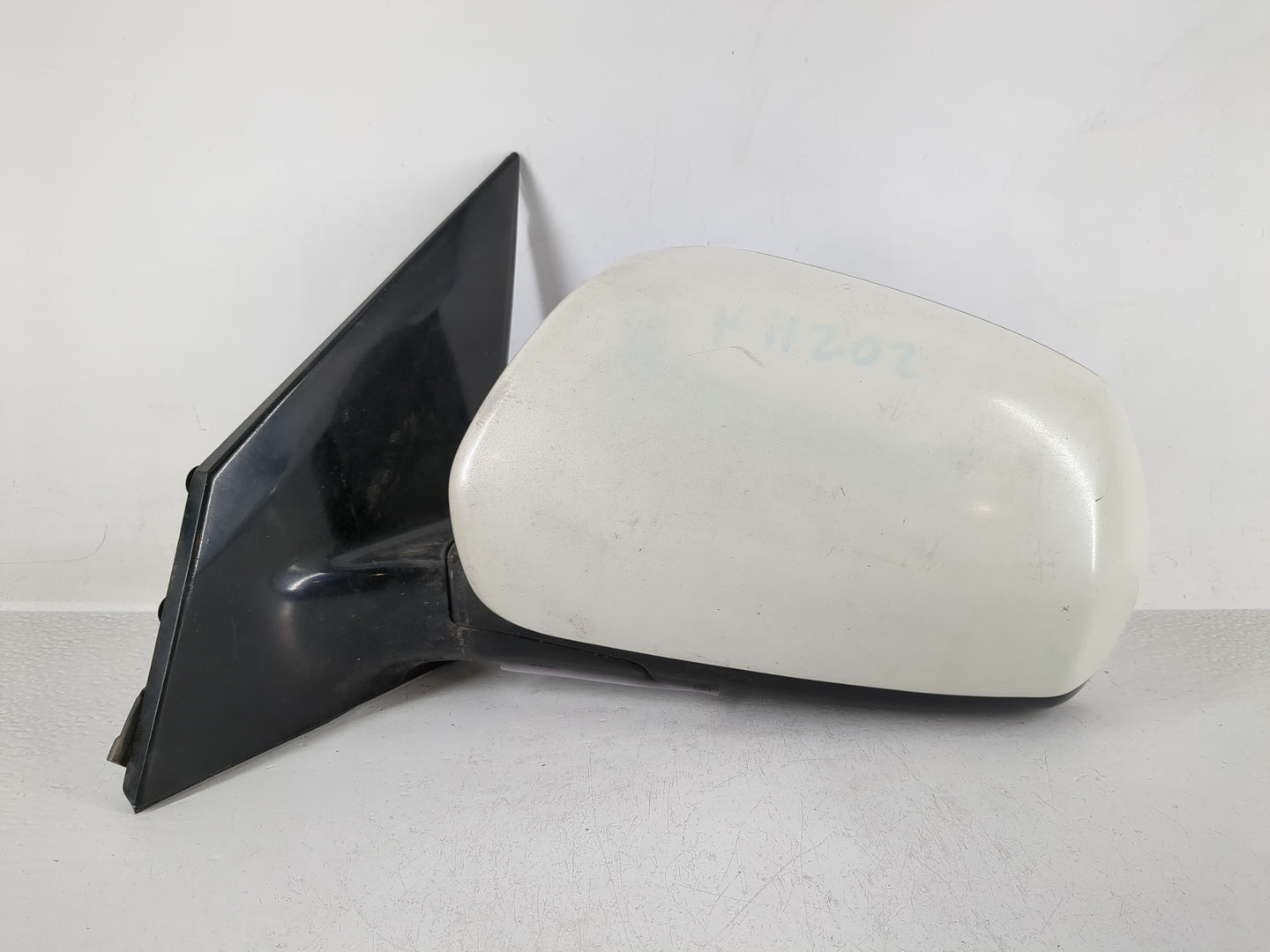 2003-2004 Nissan Murano Driver Side View Mirror - Left Door Mirror OEM Used - Oemusedautoparts1.com
