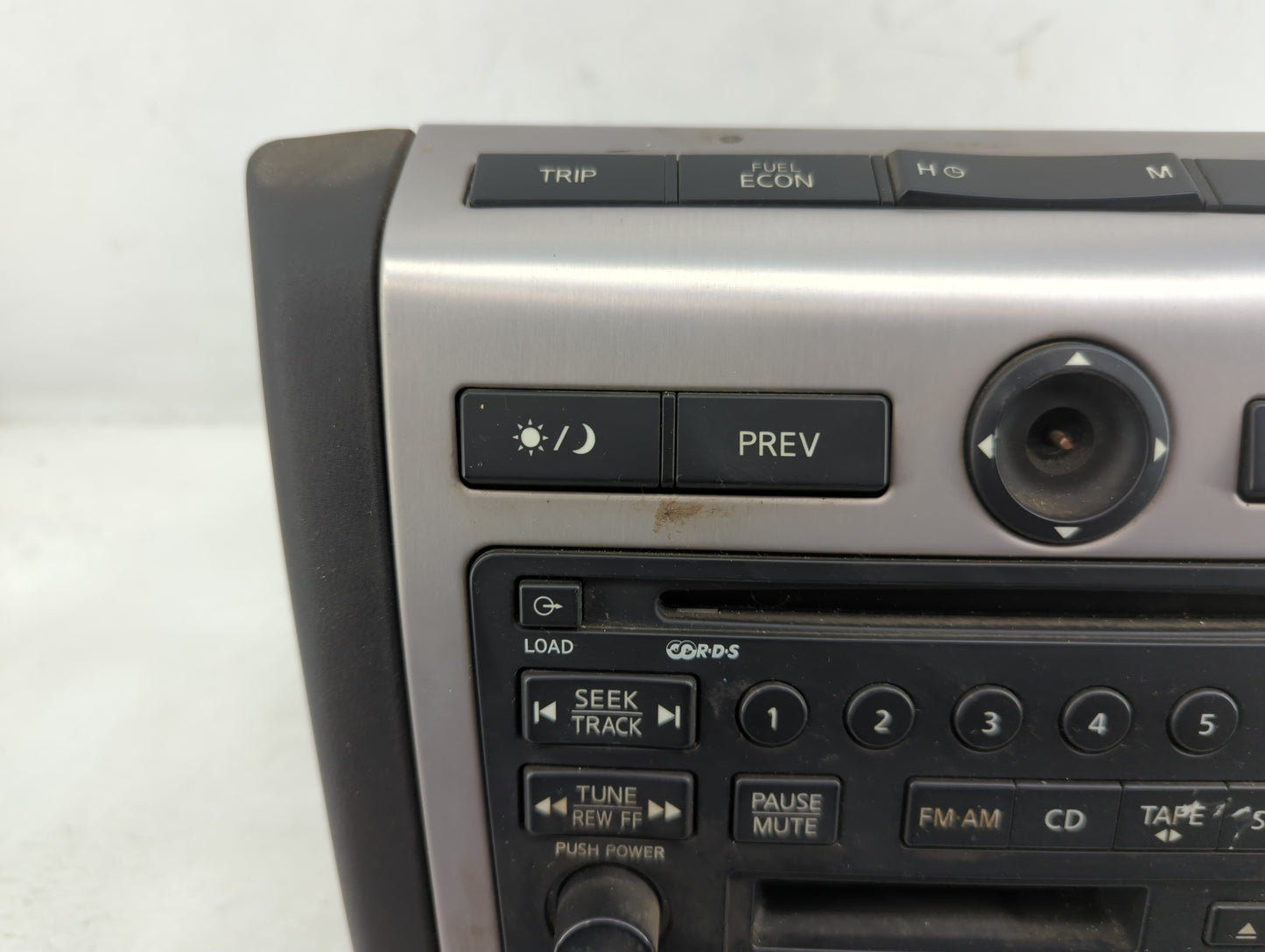 2004-2005 Nissan Murano Radio AM FM Cd Player Receiver Replacement P/N:28188 CA010 Fits Fits 2004 2005 OEM Used Auto Parts -