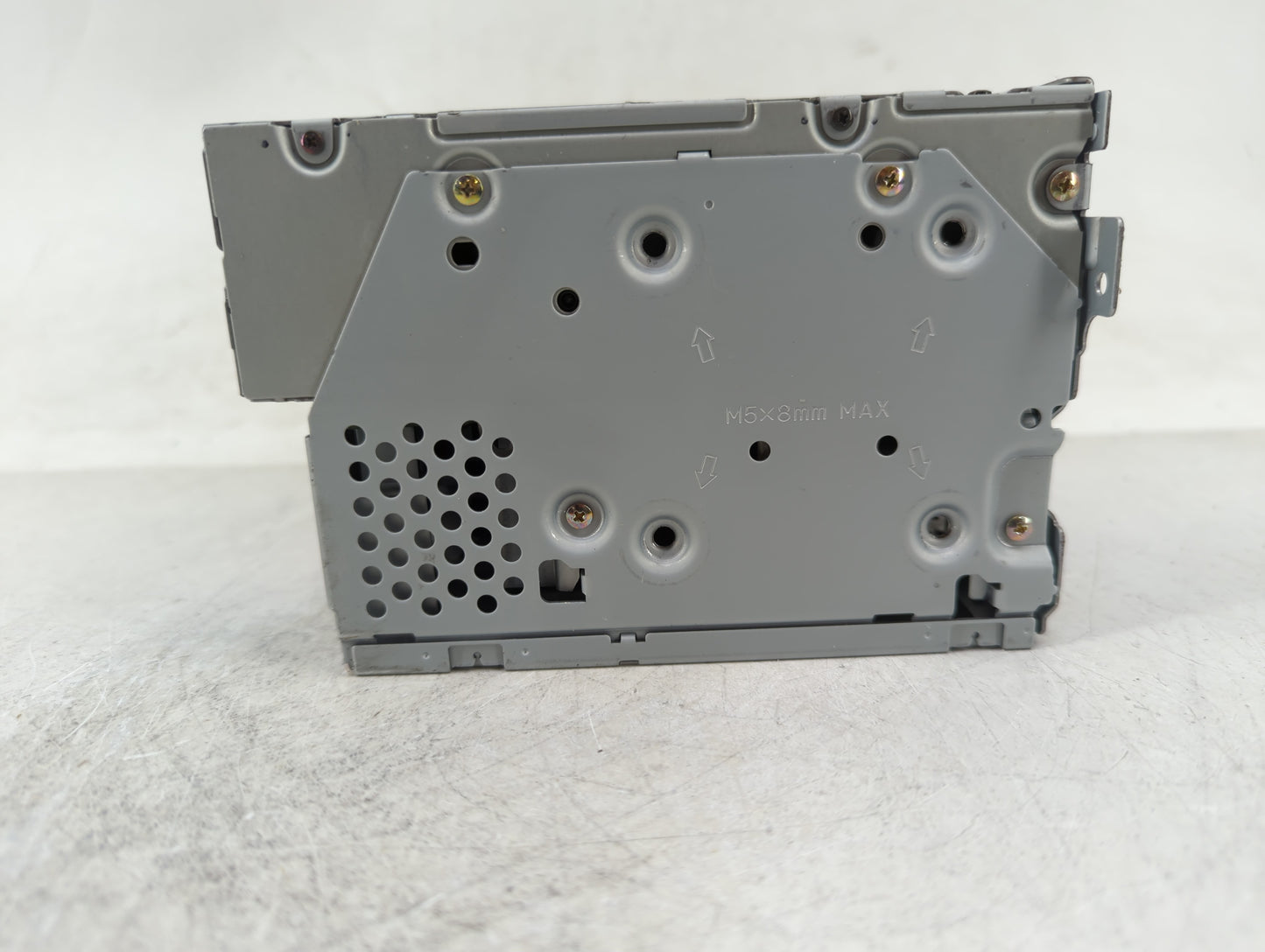 2004-2005 Nissan Murano Radio AM FM Cd Player Receiver Replacement P/N:N28188 CA010 Fits Fits 2004 2005 OEM Used Auto Parts 