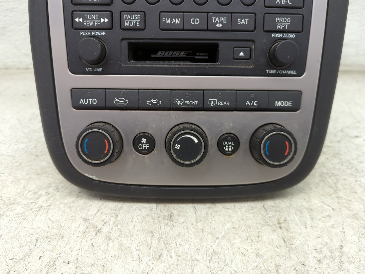 2004-2005 Nissan Murano Radio AM FM Cd Player Receiver Replacement P/N:28188 CA010 PN-2530H Fits Fits 2004 2005 OEM Used Aut