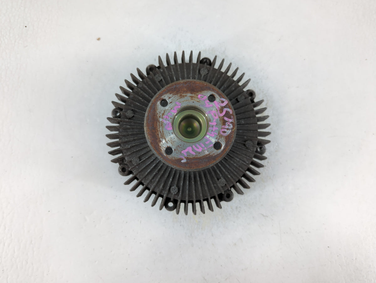 2001-2004 Nissan Pathfinder Radiator Cooling Fan Clutch - Oemusedautoparts1.com