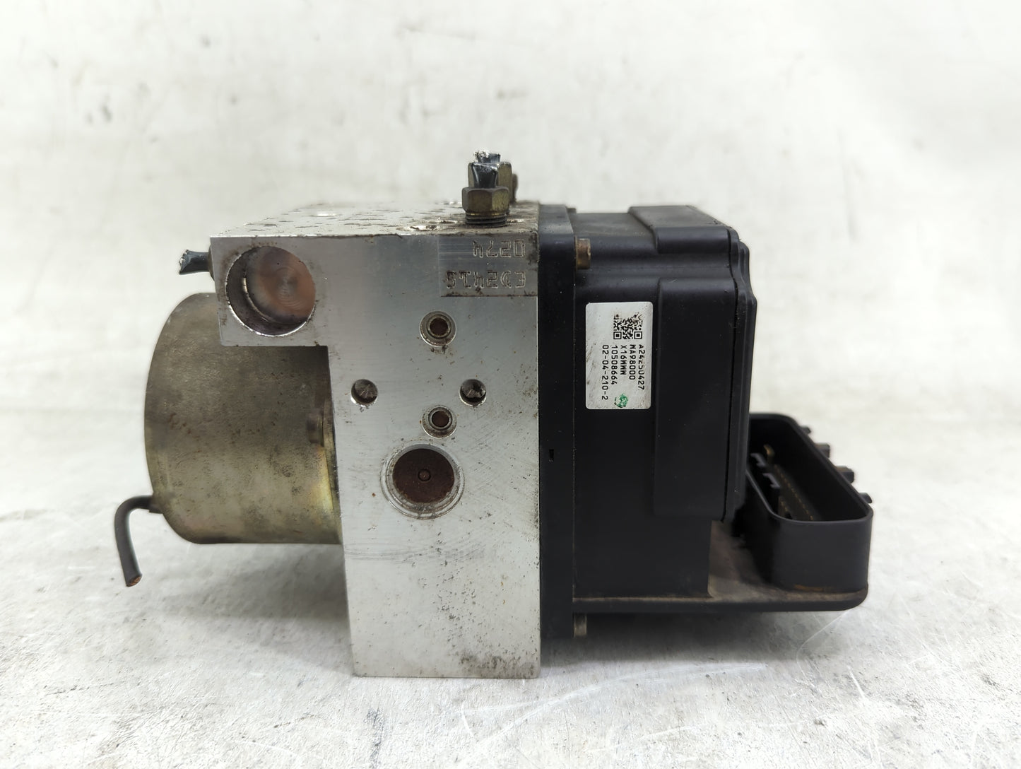 2002-2004 Nissan Pathfinder ABS Pump Control Module Replacement P/N:A24250427 Fits Fits 2002 2003 2004 OEM Used Auto Parts -