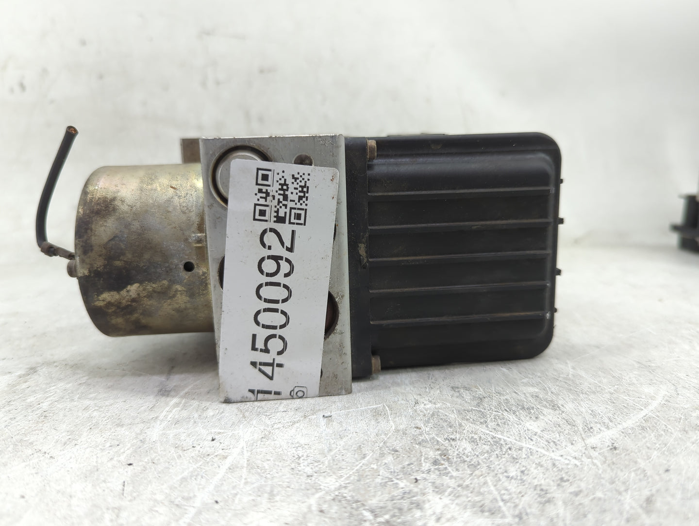 2002-2004 Nissan Pathfinder ABS Pump Control Module Replacement P/N:A24250427 Fits Fits 2002 2003 2004 OEM Used Auto Parts -