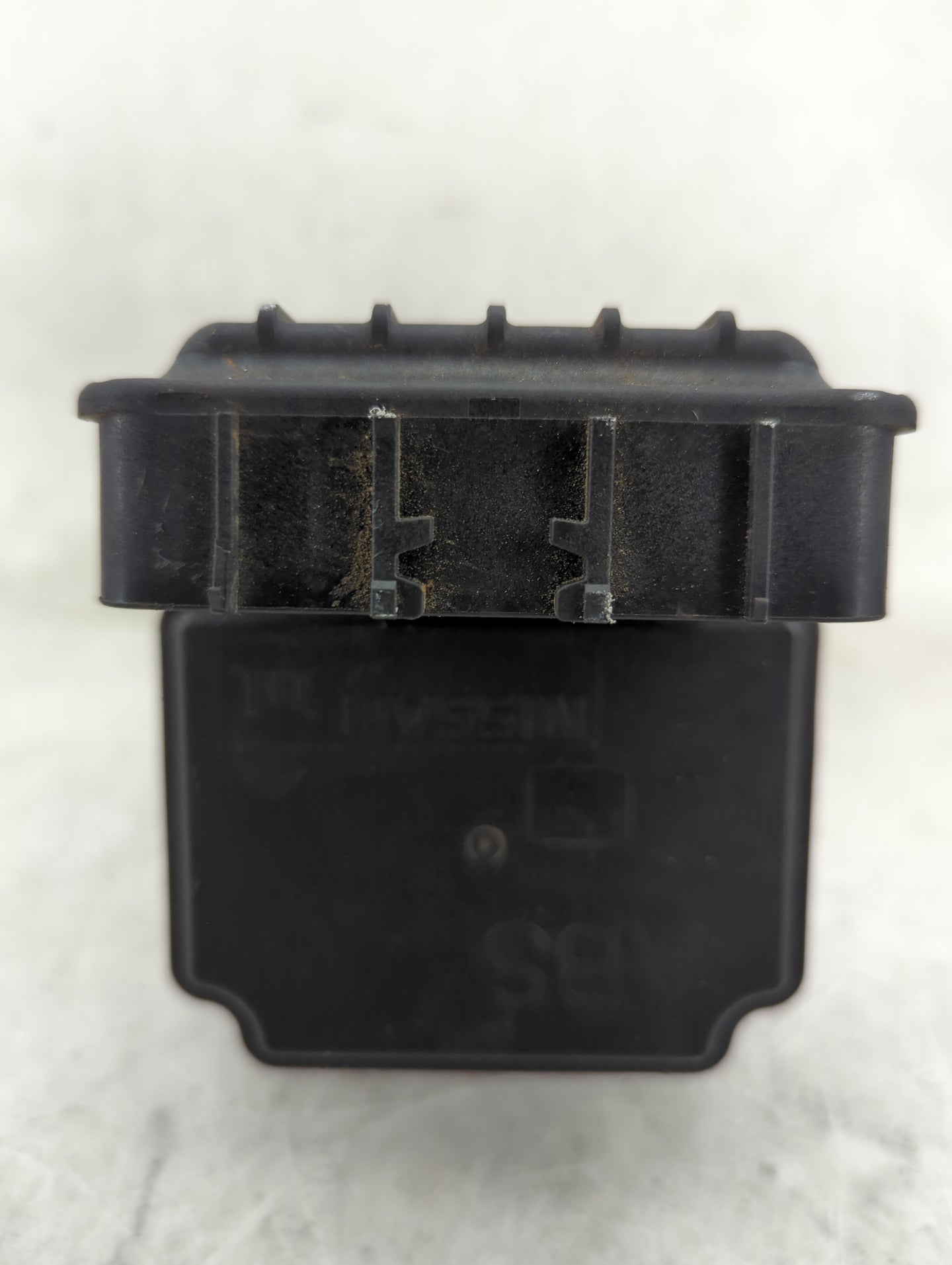 2002-2004 Nissan Pathfinder ABS Pump Control Module Replacement P/N:A24250427 Fits Fits 2002 2003 2004 OEM Used Auto Parts -