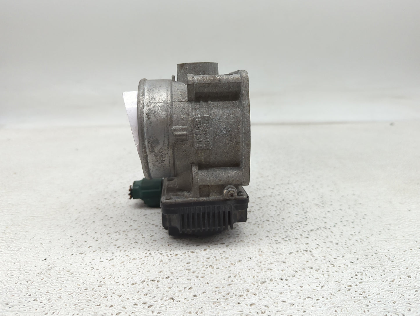 2003-2004 Nissan Pathfinder Throttle Body P/N:RME70-92-C3912 Fits Fits 2003 2004 OEM Used Auto Parts - Oemusedautoparts1.com