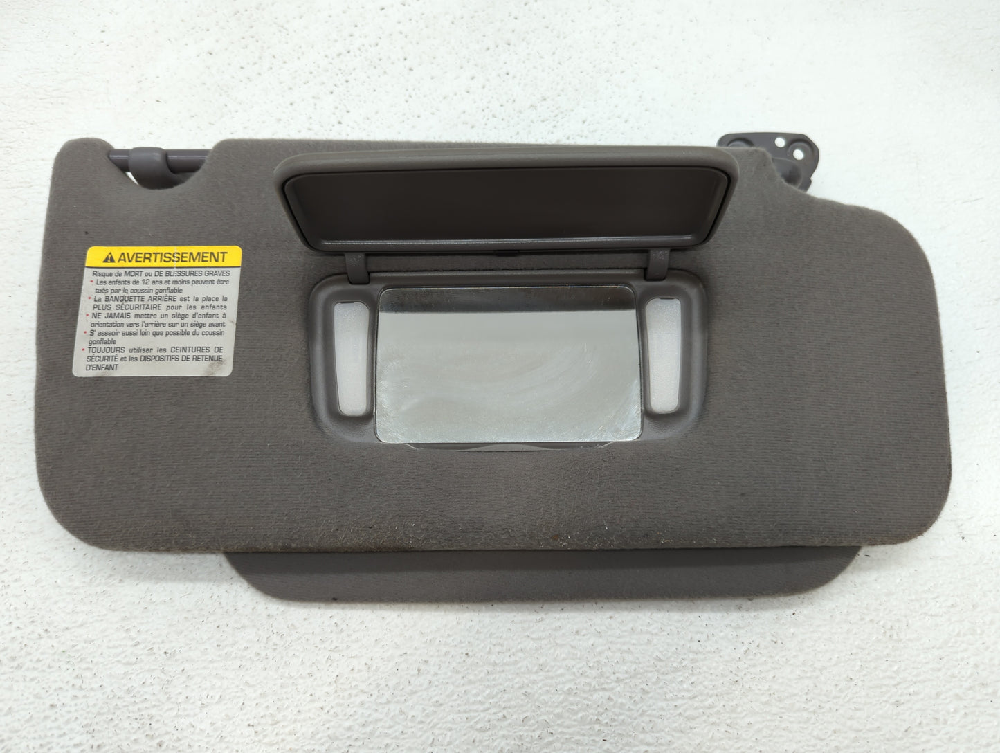2002-2004 Nissan Pathfinder Sun Visor Shade Replacement Passenger Right Mirror Fits Fits 2002 2003 2004 OEM Used Auto Parts 