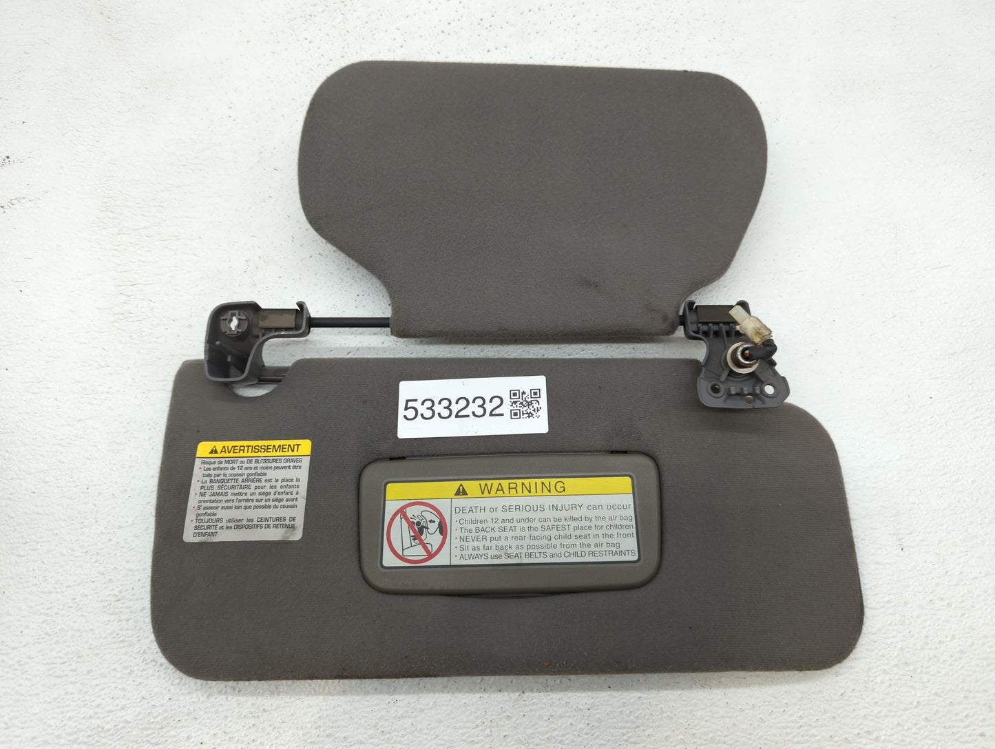 2002-2004 Nissan Pathfinder Sun Visor Shade Replacement Passenger Right Mirror Fits Fits 2002 2003 2004 OEM Used Auto Parts 
