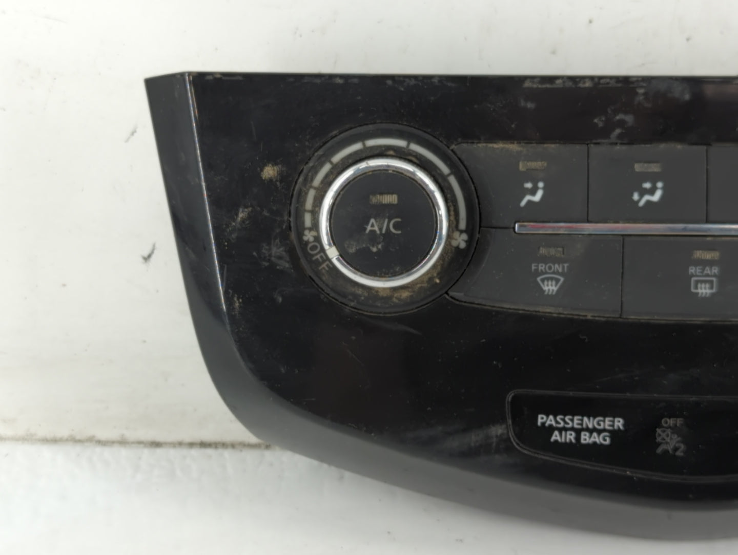 2002-2004 Nissan Pathfinder Climate Control Module Temperature AC/Heater Replacement P/N:275007FACA Fits Fits 2002 2003 2004