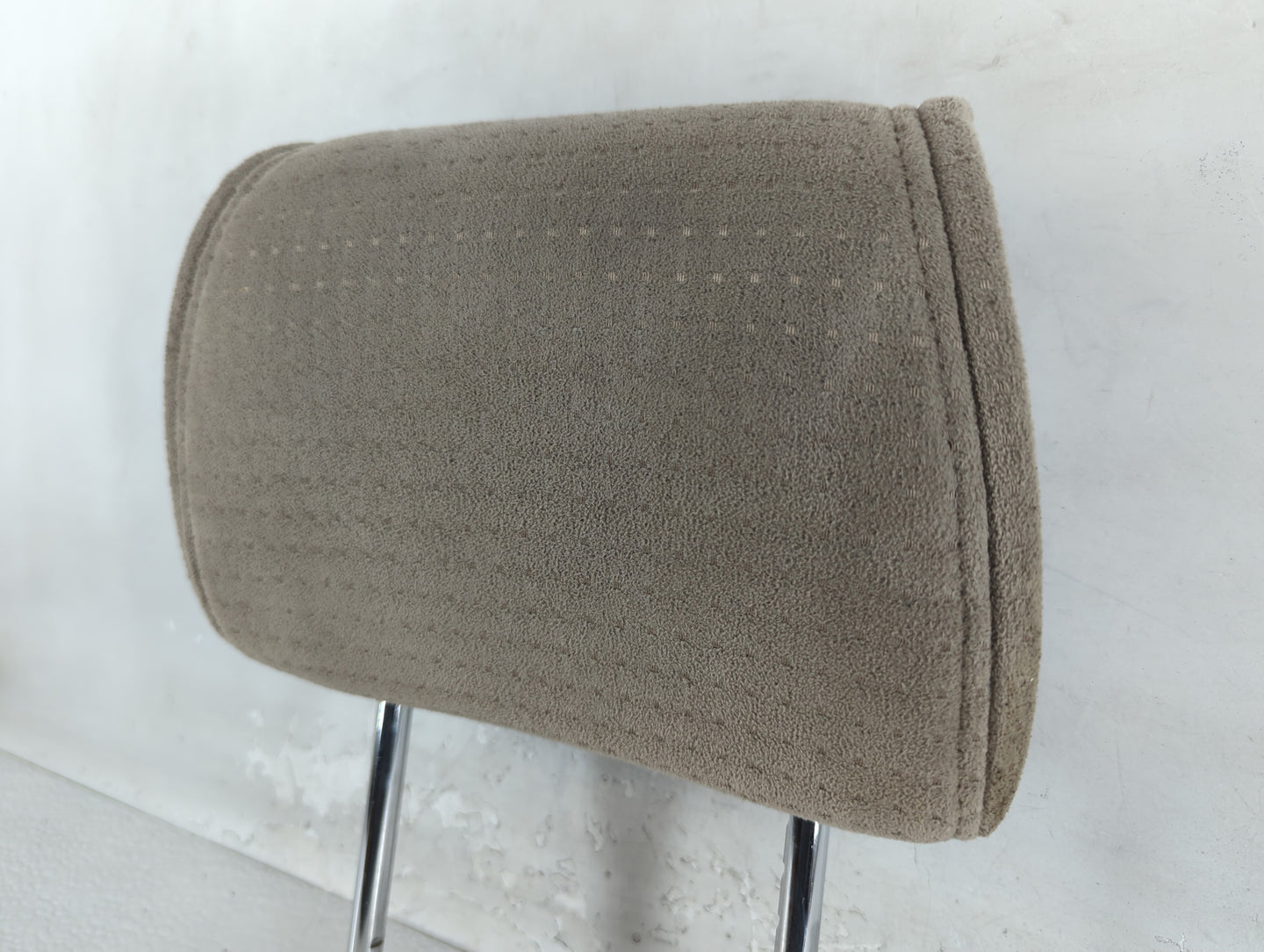2004 Nissan Quest Headrest Head Rest Front Driver Passenger Seat Fits OEM Used Auto Parts - Oemusedautoparts1.com