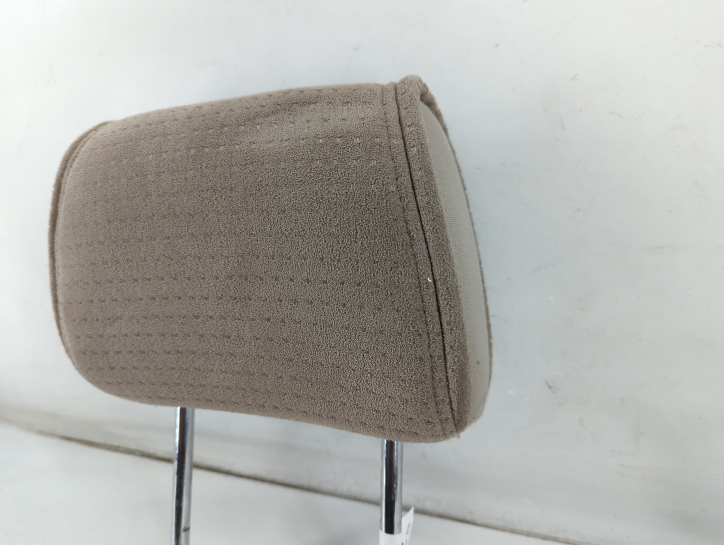 2004 Nissan Quest Headrest Head Rest Front Driver Passenger Seat Fits OEM Used Auto Parts - Oemusedautoparts1.com