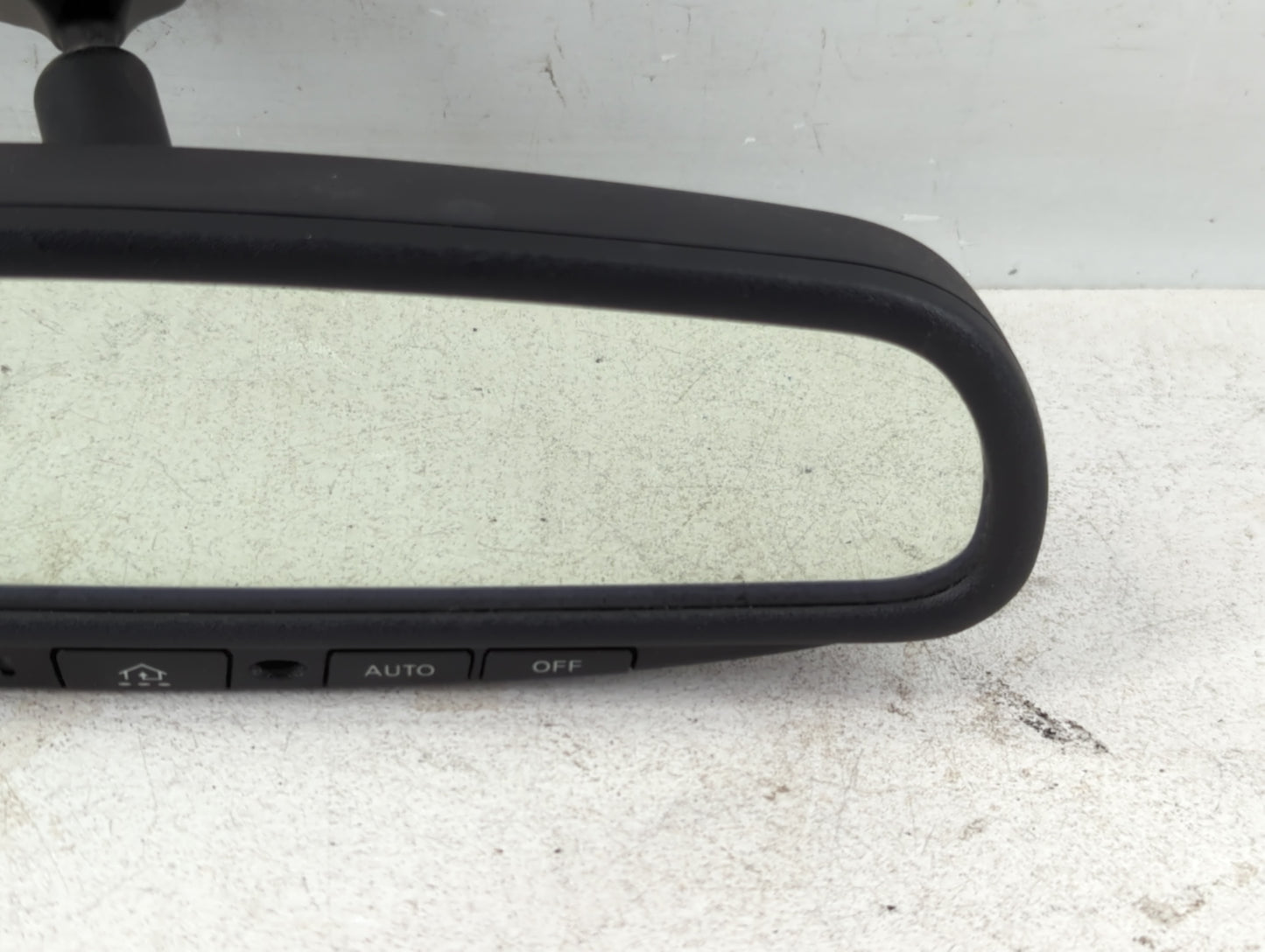 2004 Nissan Quest Interior Rear View Mirror Replacement OEM P/N:E11015633 Fits OEM Used Auto Parts - Oemusedautoparts1.com