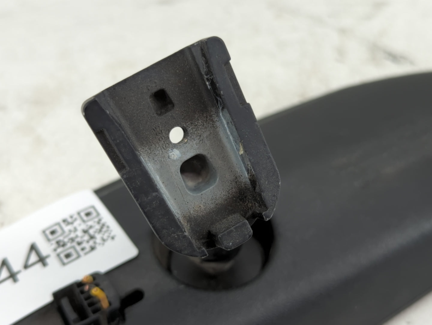 2004 Nissan Quest Interior Rear View Mirror Replacement OEM P/N:E11015633 Fits OEM Used Auto Parts - Oemusedautoparts1.com