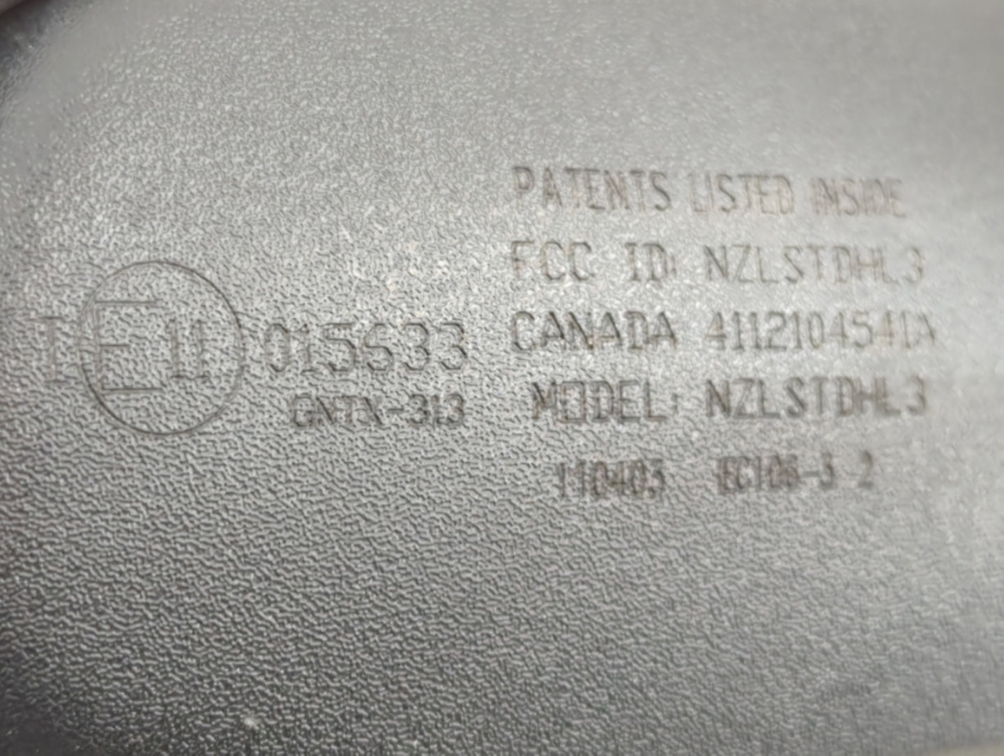 2004 Nissan Quest Interior Rear View Mirror Replacement OEM P/N:E11015633 Fits OEM Used Auto Parts - Oemusedautoparts1.com