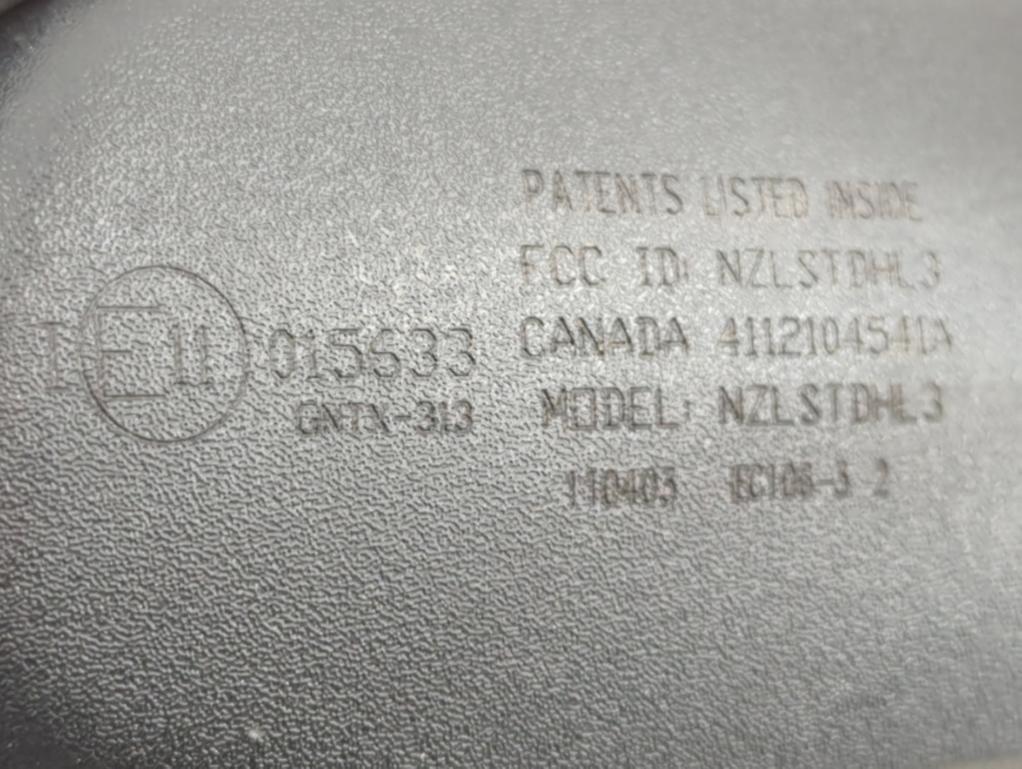 2004 Nissan Quest Interior Rear View Mirror Replacement OEM P/N:E11015633 Fits OEM Used Auto Parts - Oemusedautoparts1.com