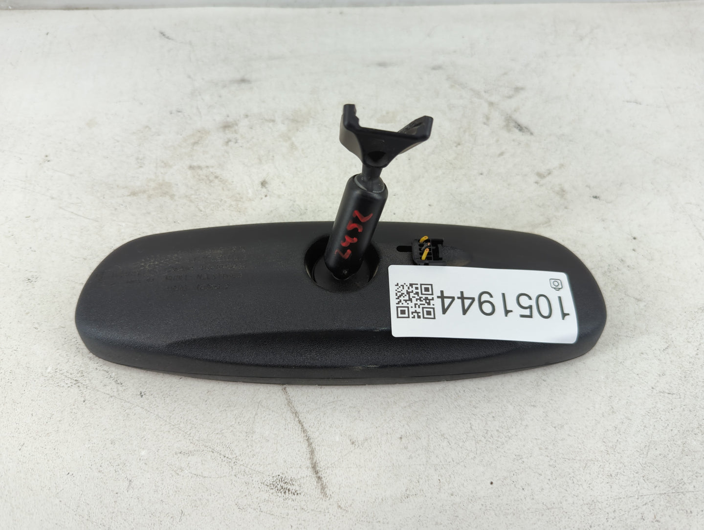 2004 Nissan Quest Interior Rear View Mirror Replacement OEM P/N:E11015633 Fits OEM Used Auto Parts - Oemusedautoparts1.com