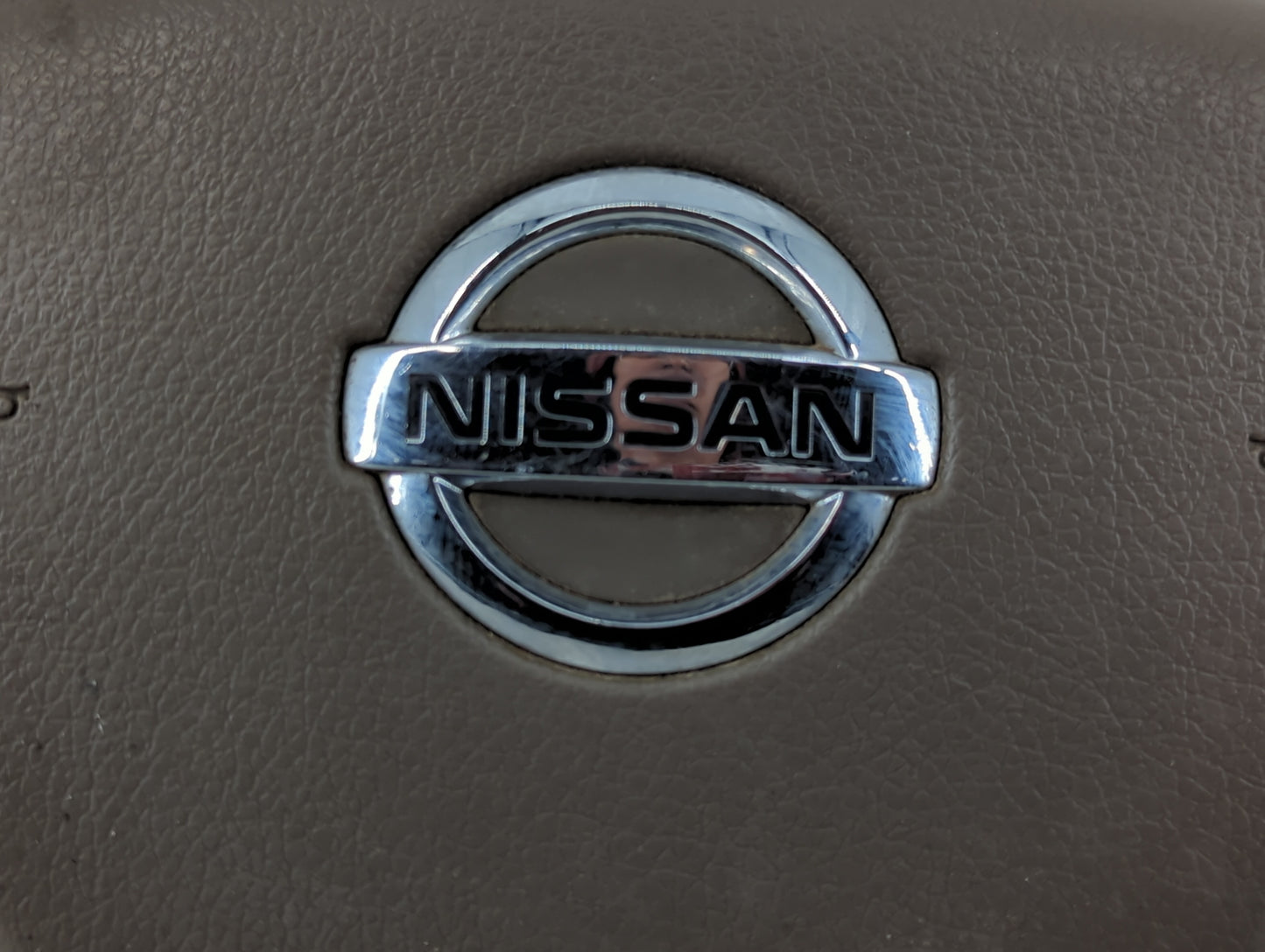 2004-2006 Nissan Quest Air Bag Driver Left Steering Wheel Mounted P/N:NCZPXM1EAYS Fits Fits 2004 2005 2006 OEM Used Auto Par
