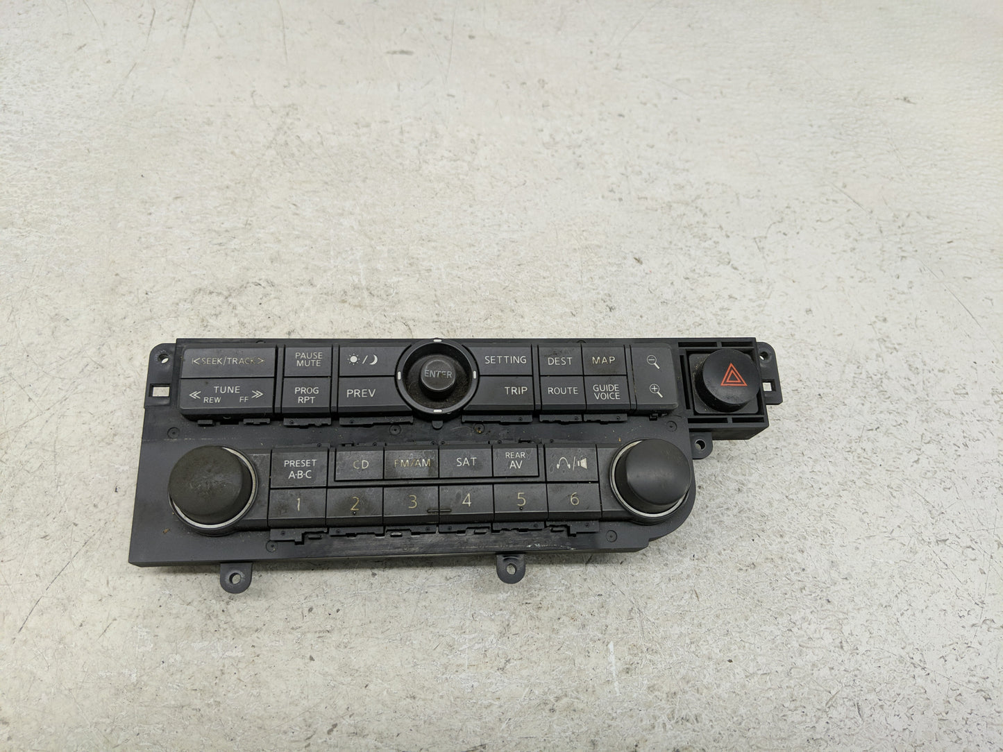 2004 Nissan Quest Radio AM FM Cd Player Receiver Replacement Fits OEM Used Auto Parts - Oemusedautoparts1.com