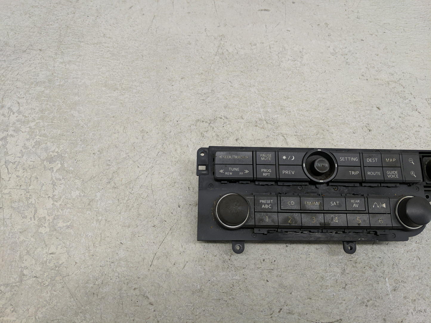 2004 Nissan Quest Radio AM FM Cd Player Receiver Replacement Fits OEM Used Auto Parts - Oemusedautoparts1.com