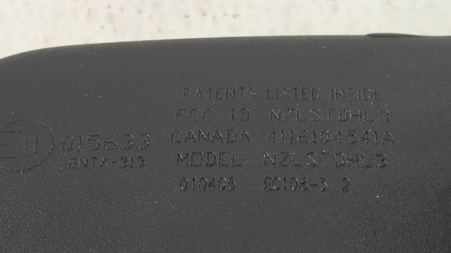 2004 Nissan Quest Interior Rear View Mirror Replacement OEM P/N:E11015633 Fits OEM Used Auto Parts - Oemusedautoparts1.com