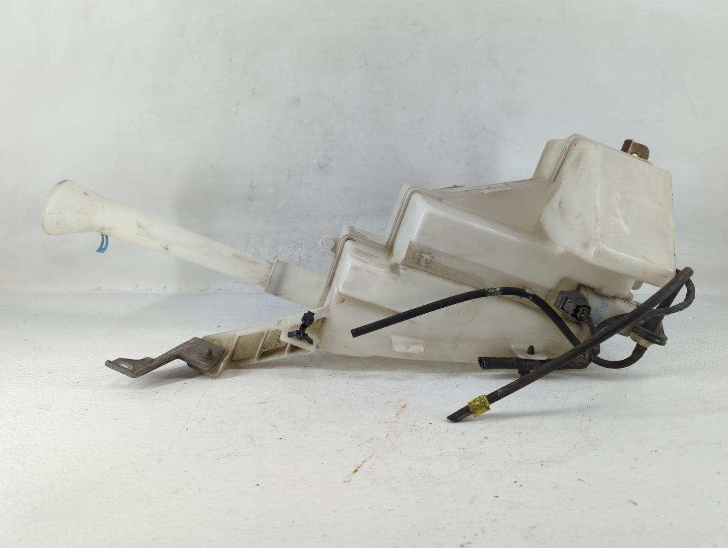 2004-2009 Nissan Quest Radiator Coolant Overflow Expansion Tank Bottle - Oemusedautoparts1.com