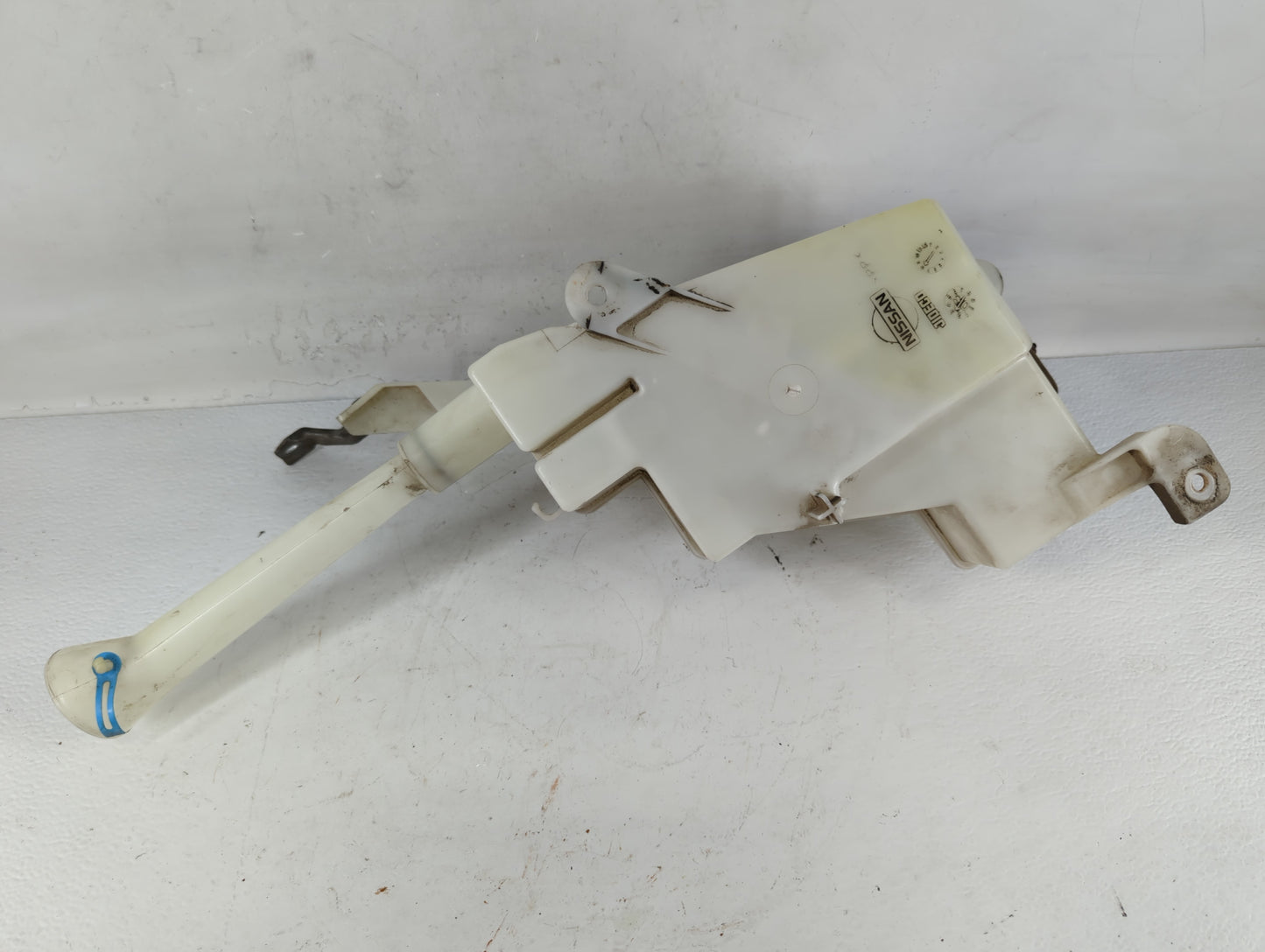 2004-2009 Nissan Quest Radiator Coolant Overflow Expansion Tank Bottle 695075 - Oemusedautoparts1.com